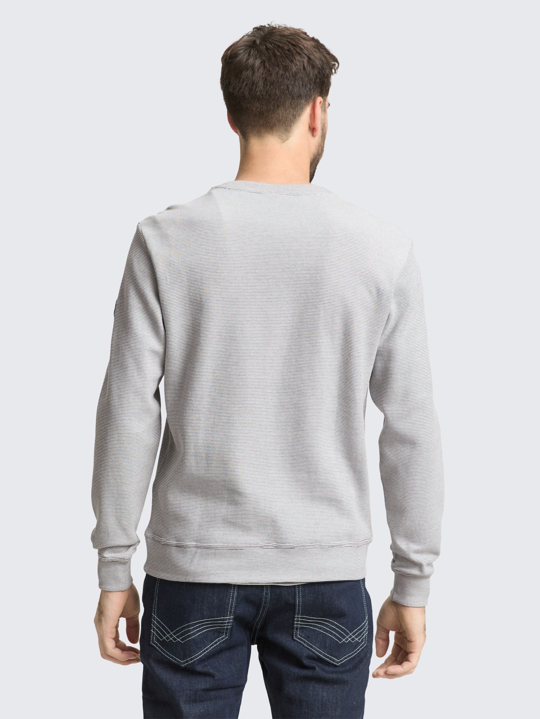 Sweatshirt mit Logo-Badge - offwhite navy stripe structure - Auschnitt Model-Rückansicht