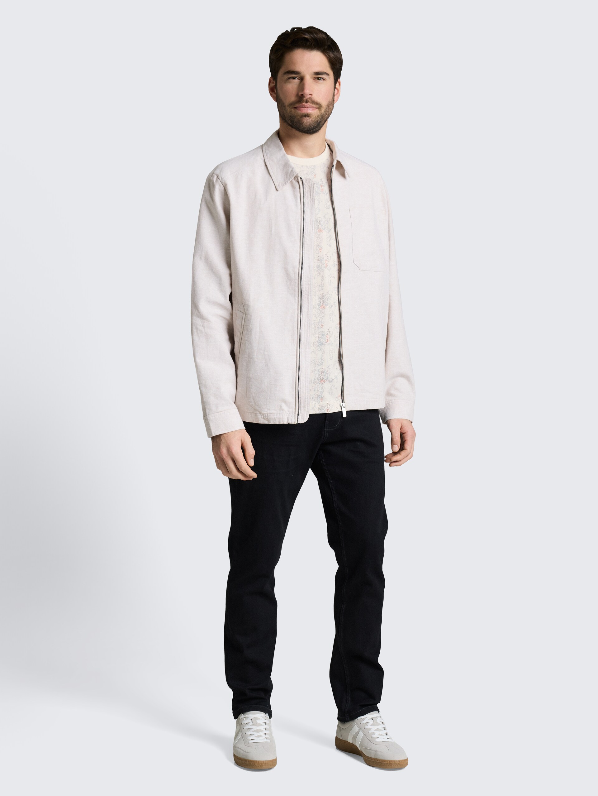 T-Shirt mit Muster - offwhite structure design - Model-Vorderansicht