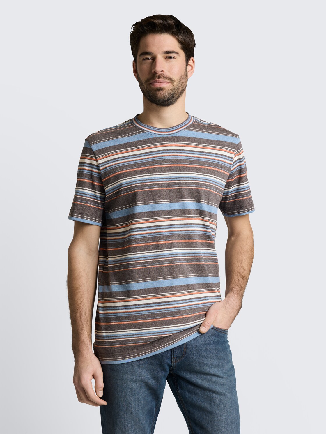 T-Shirt mit Streifenmuster - grey blue multicolor stripe - Ausschnitt Model-Vorderansicht
