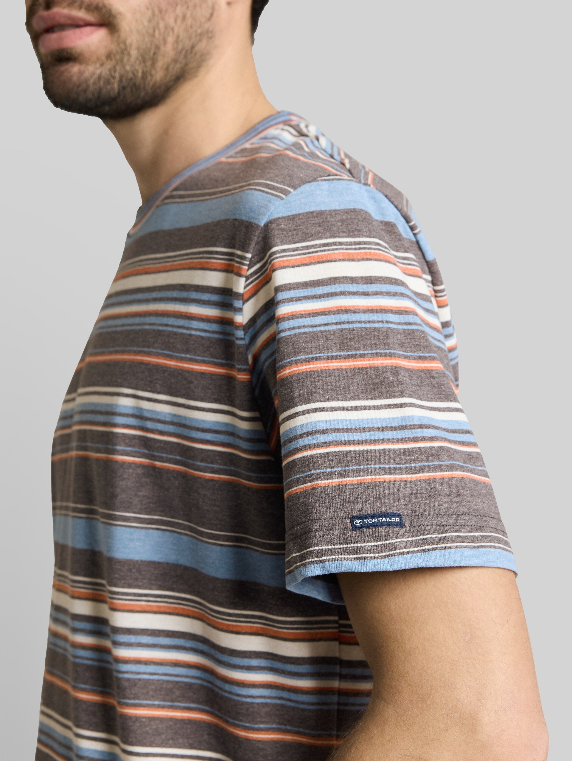 T-shirt with striped pattern - grey blue multicolor stripe - Detail model view