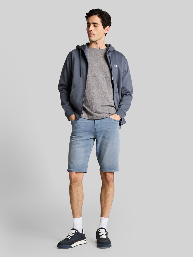 T-shirt à fines rayures par Men, white tarmac grey fine stripe