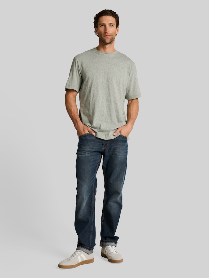 T-shirt à fines rayures par Men, shadow olive fine stripe