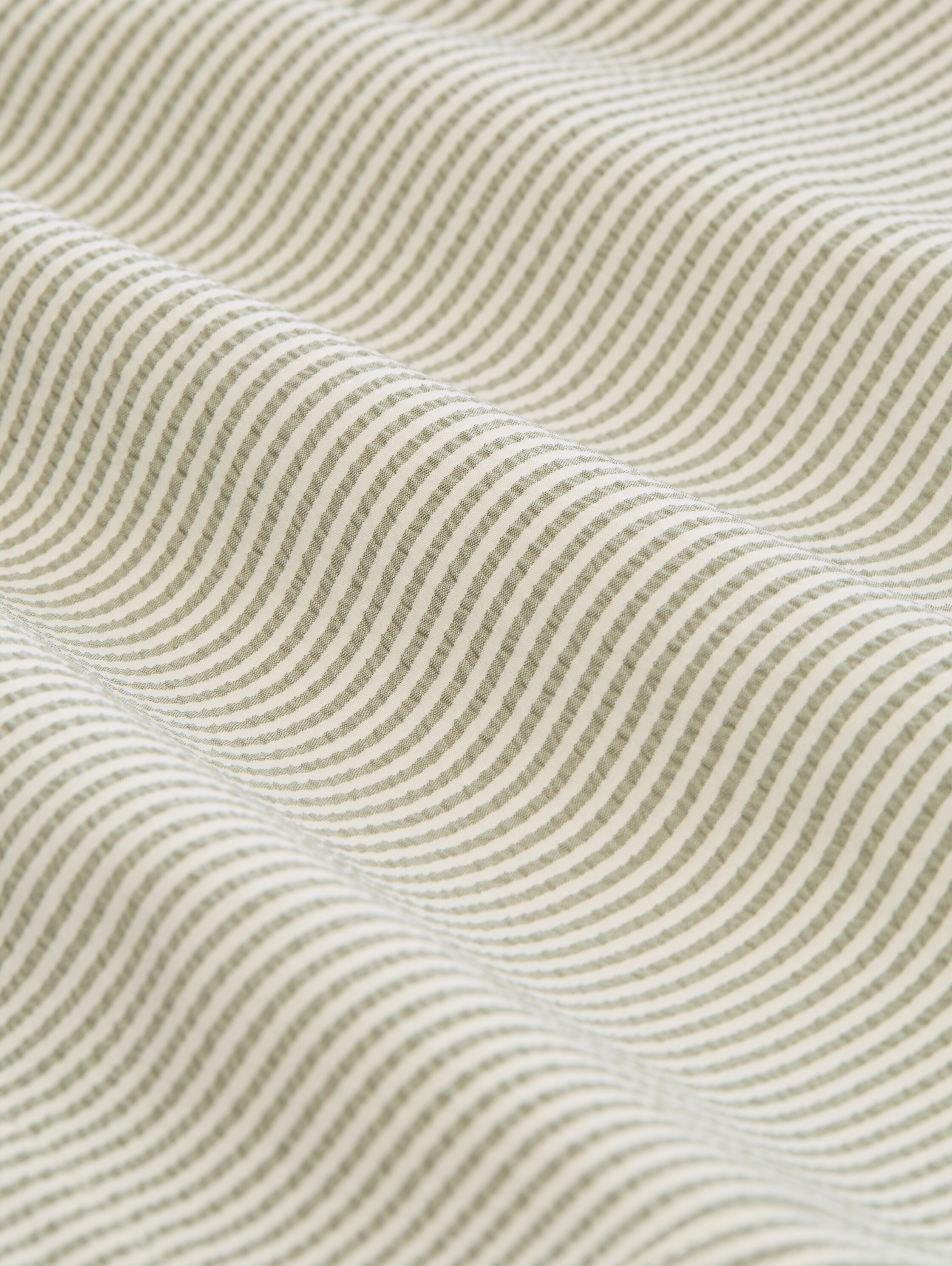 Seersucker swim shorts with striped pattern - green_beige_vertical_stripe - 