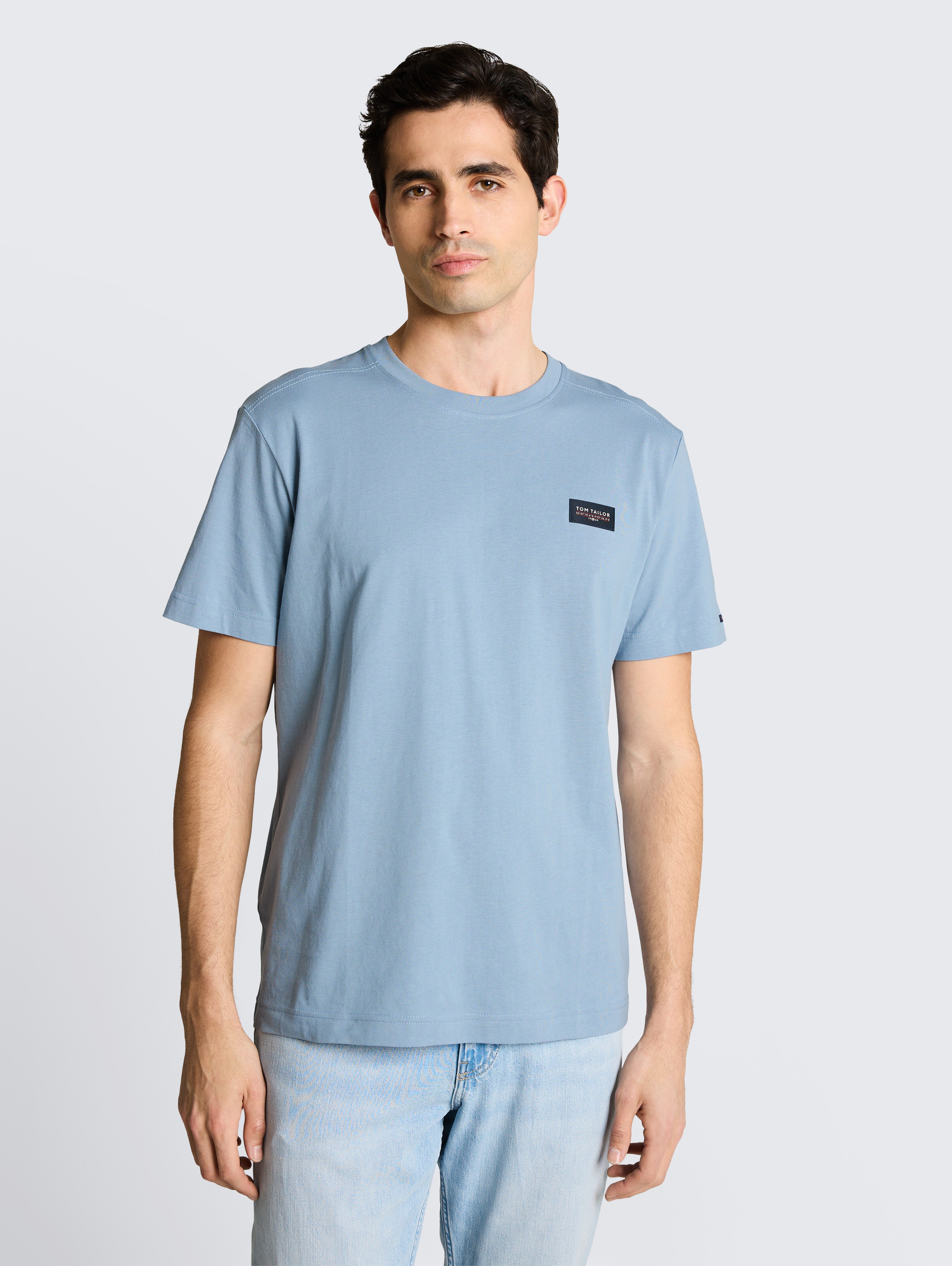 T-Shirt aus Baumwolle mit Logo-Badge von Men, mountain spring blue