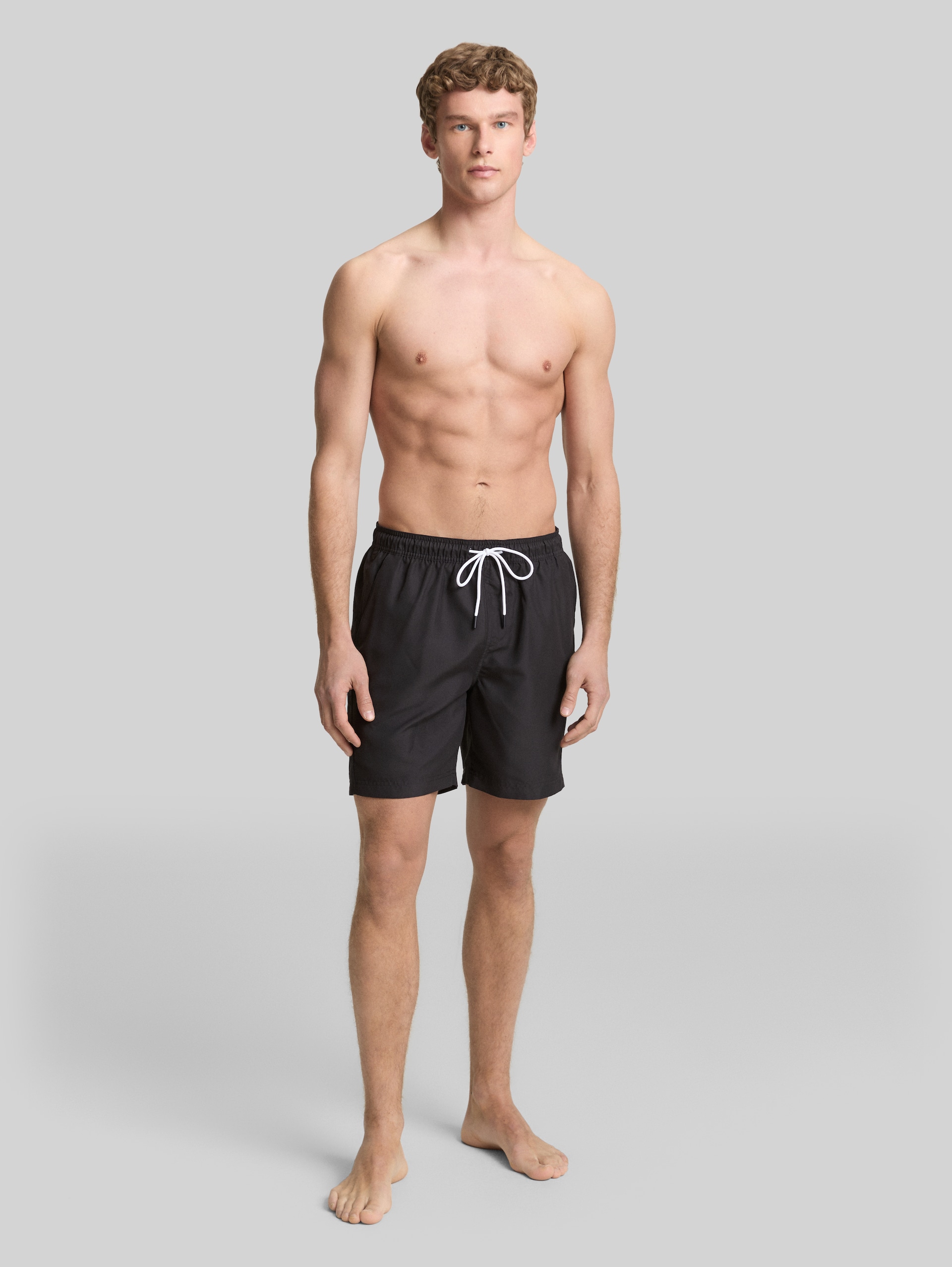 Short de bain basique - Black - Vue de face du modèle