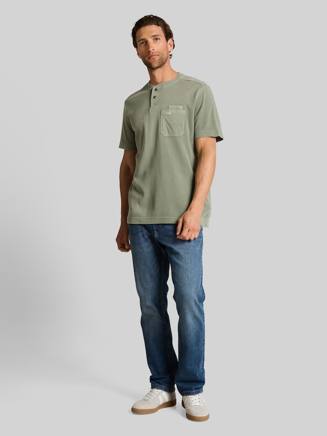 Henley T-shirt with breast pocket by Men, Greyish Shadow Olive