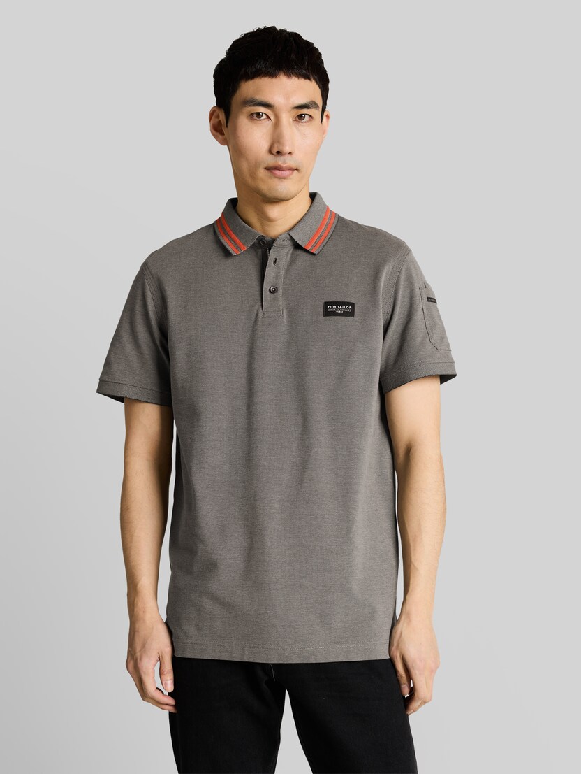 Poloshirt mit Ärmeltasche von Men, olive green grey two tone