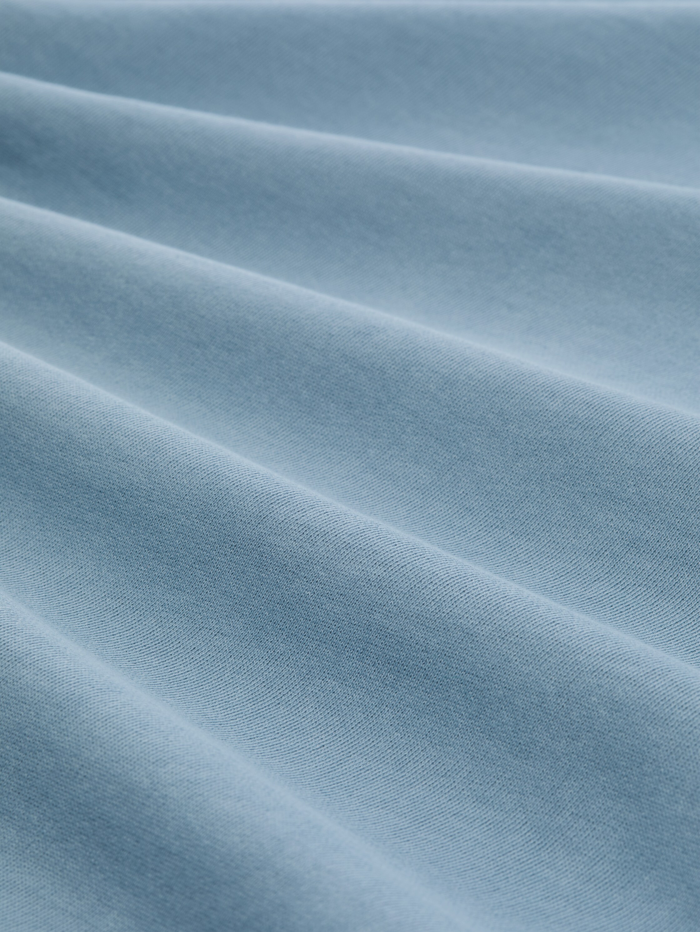 Sweatshirt mit Ärmeltasche - mountain spring blue - Material-Ansicht