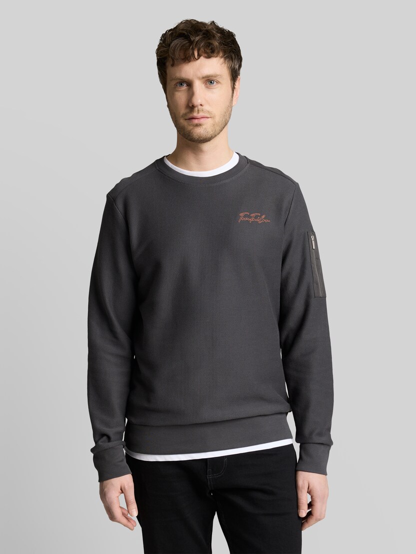 Sweatshirt mit Reißverschlusstasche von Men, Tarmac Grey