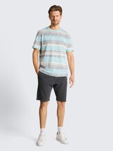 T-Shirt mit Inside-Out Streifenmuster - river teal multi color stripe - Model-Vorderansicht