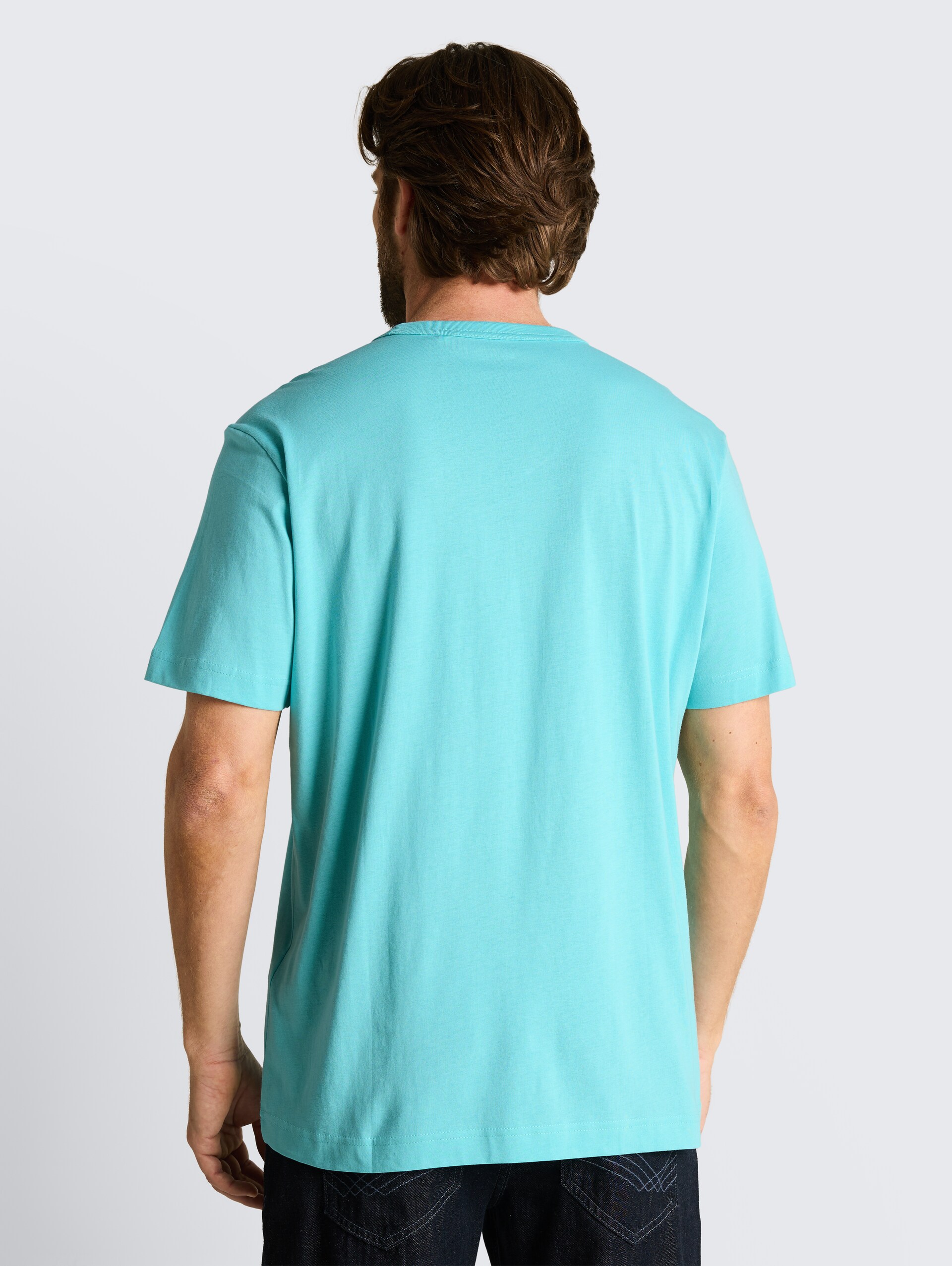 T-shirt with print - river teal - Neckline model-back view