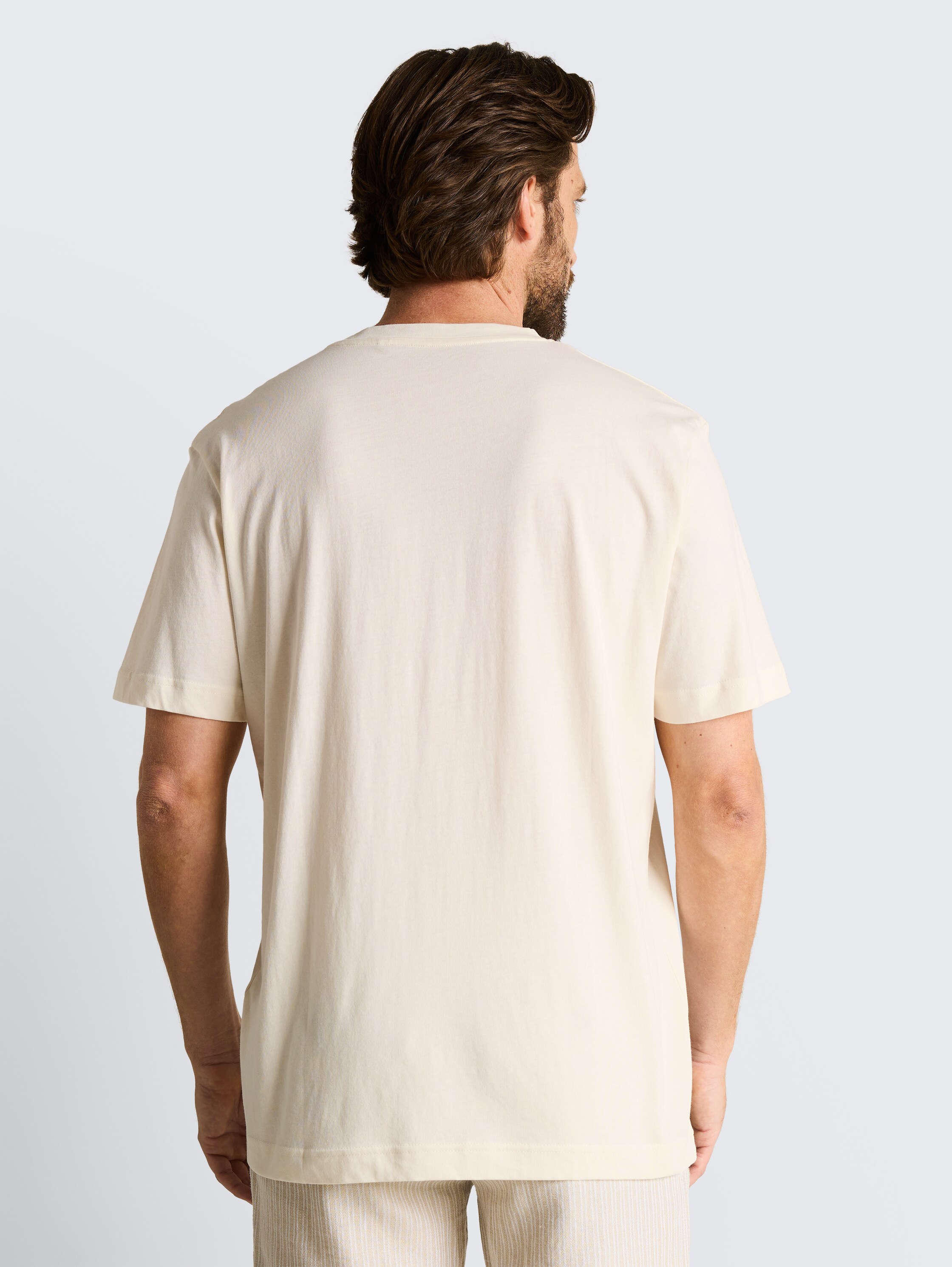 T-Shirt mit Brusttasche - gardenia_white - 