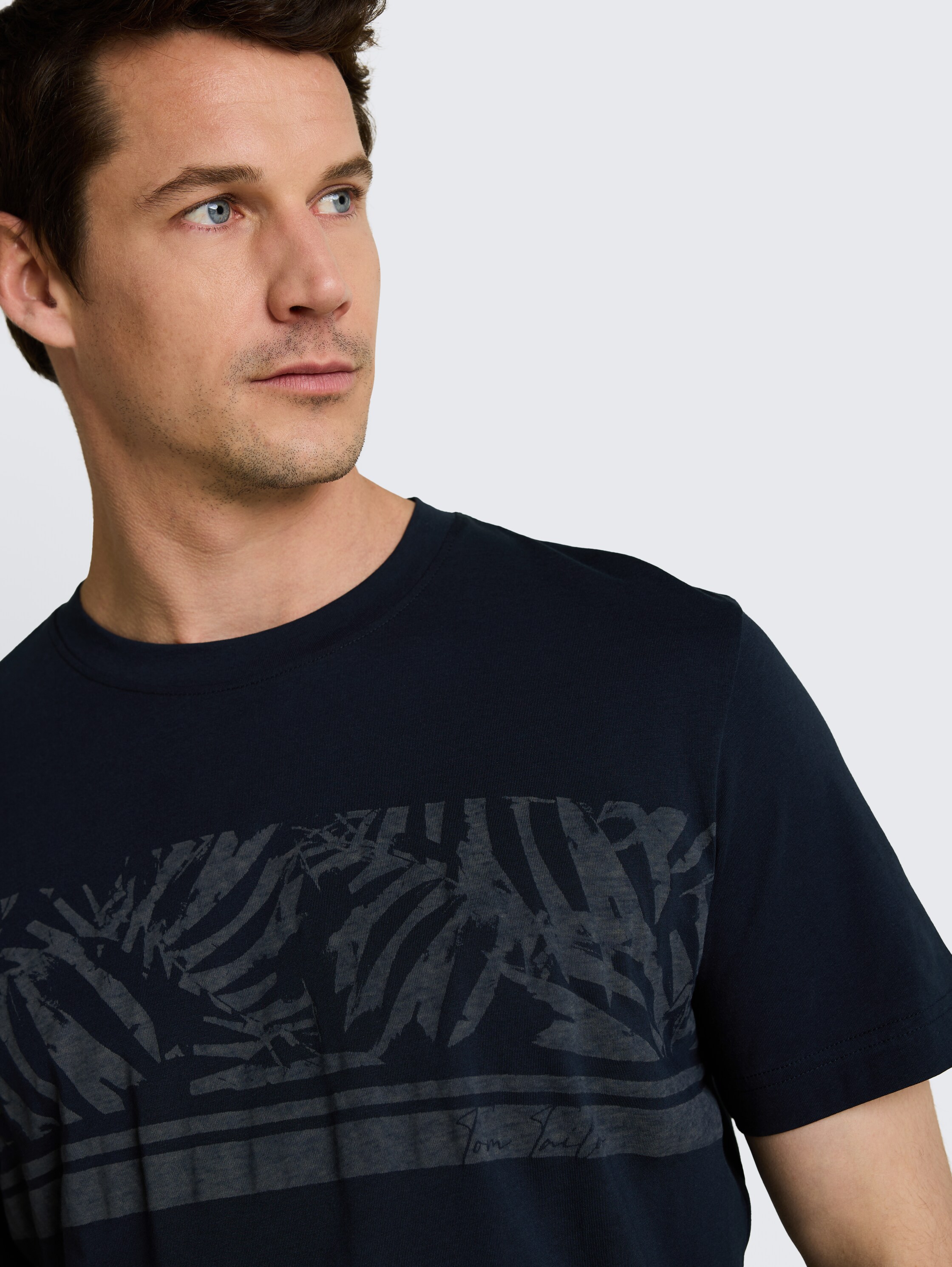 T-Shirt mit Inside-Out Print - sky_captain_blue_1 - 