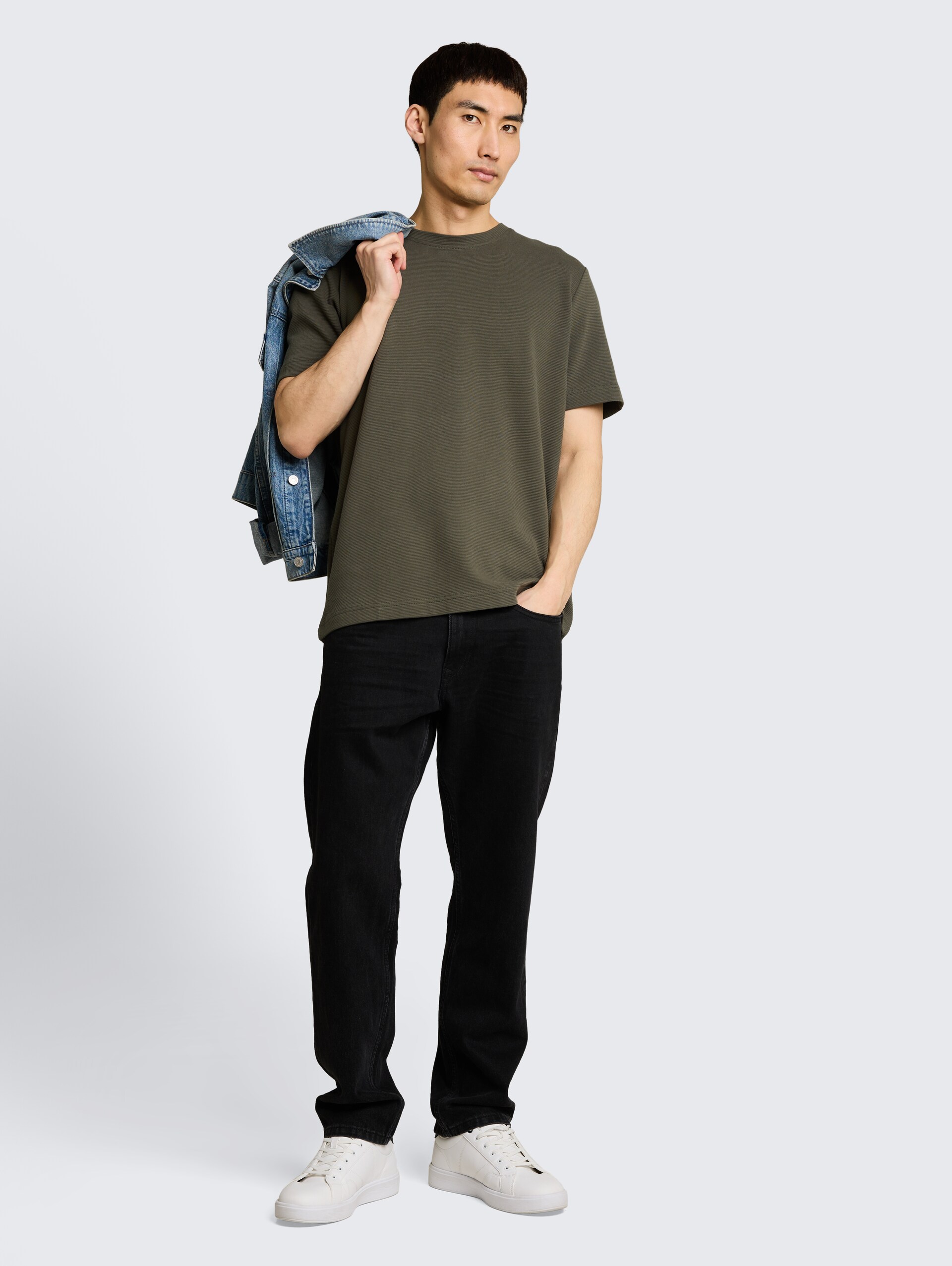 T-shirt en coton - leaf green ottoman - Vue de face du modèle