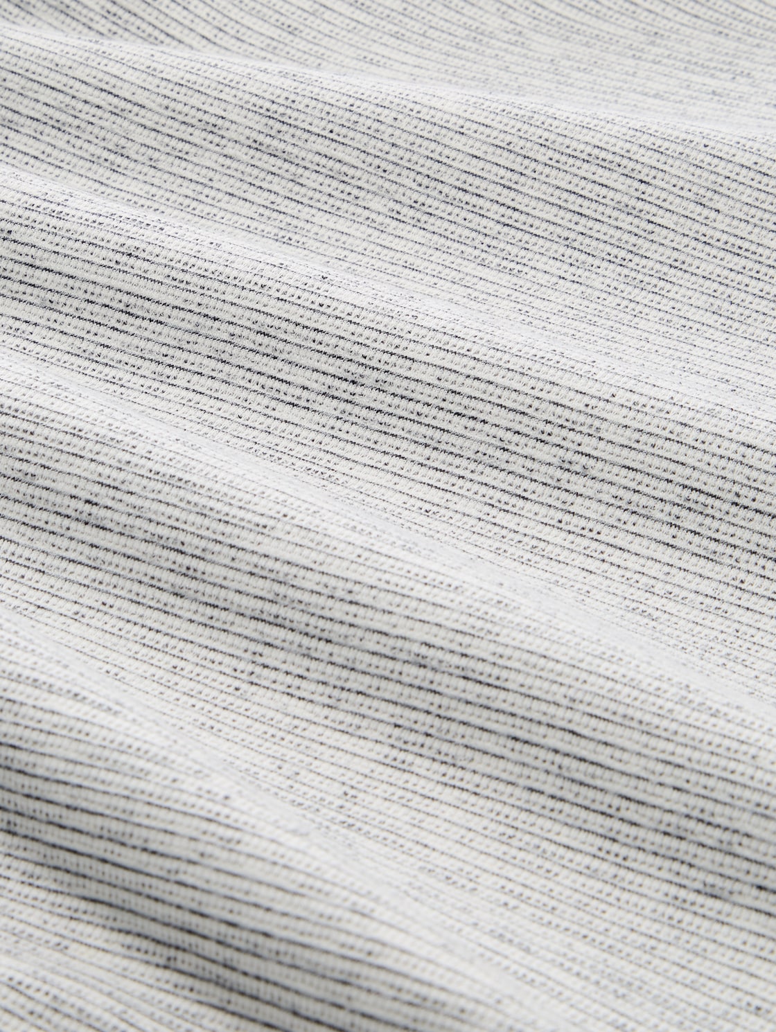 Henley T-Shirt in Melange-Optik - white navy inject stripe - Material-Ansicht