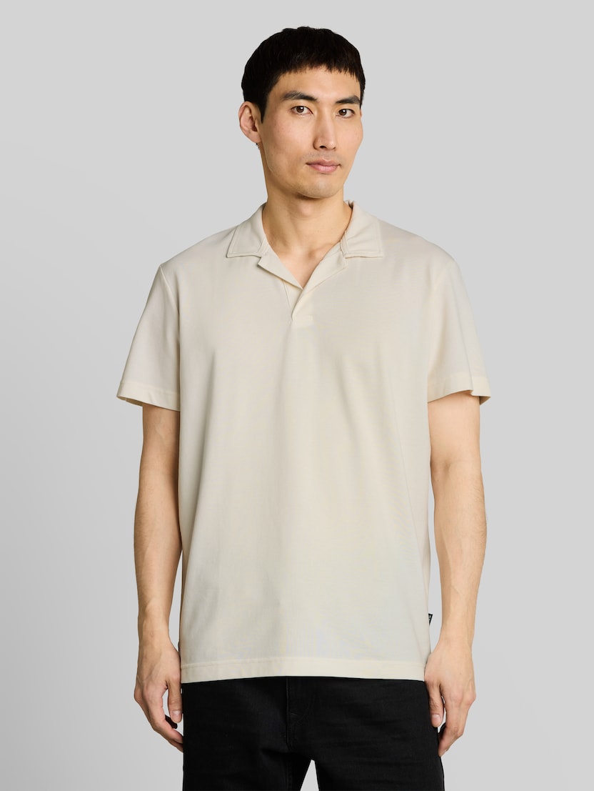 Resort Poloshirt aus Piqué von Men, Gardenia White