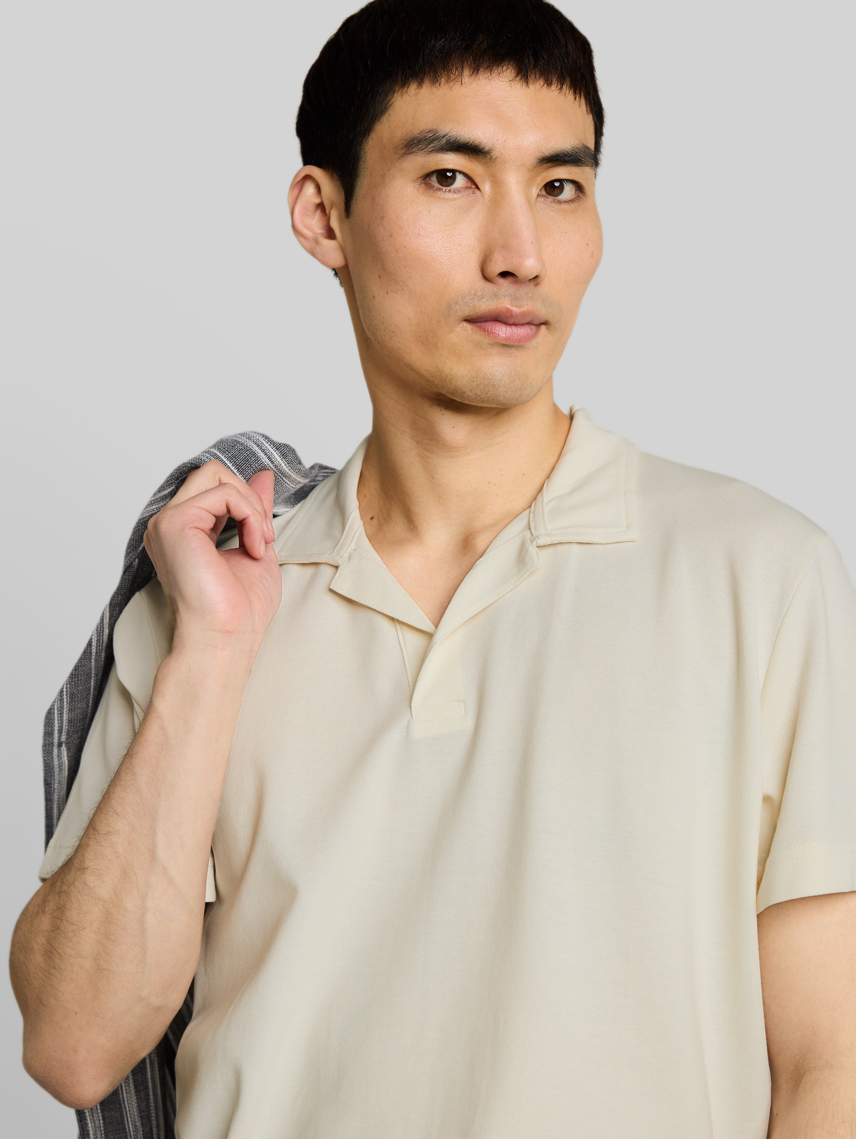 Resort polo shirt in piqué in brown by Tom Tailor