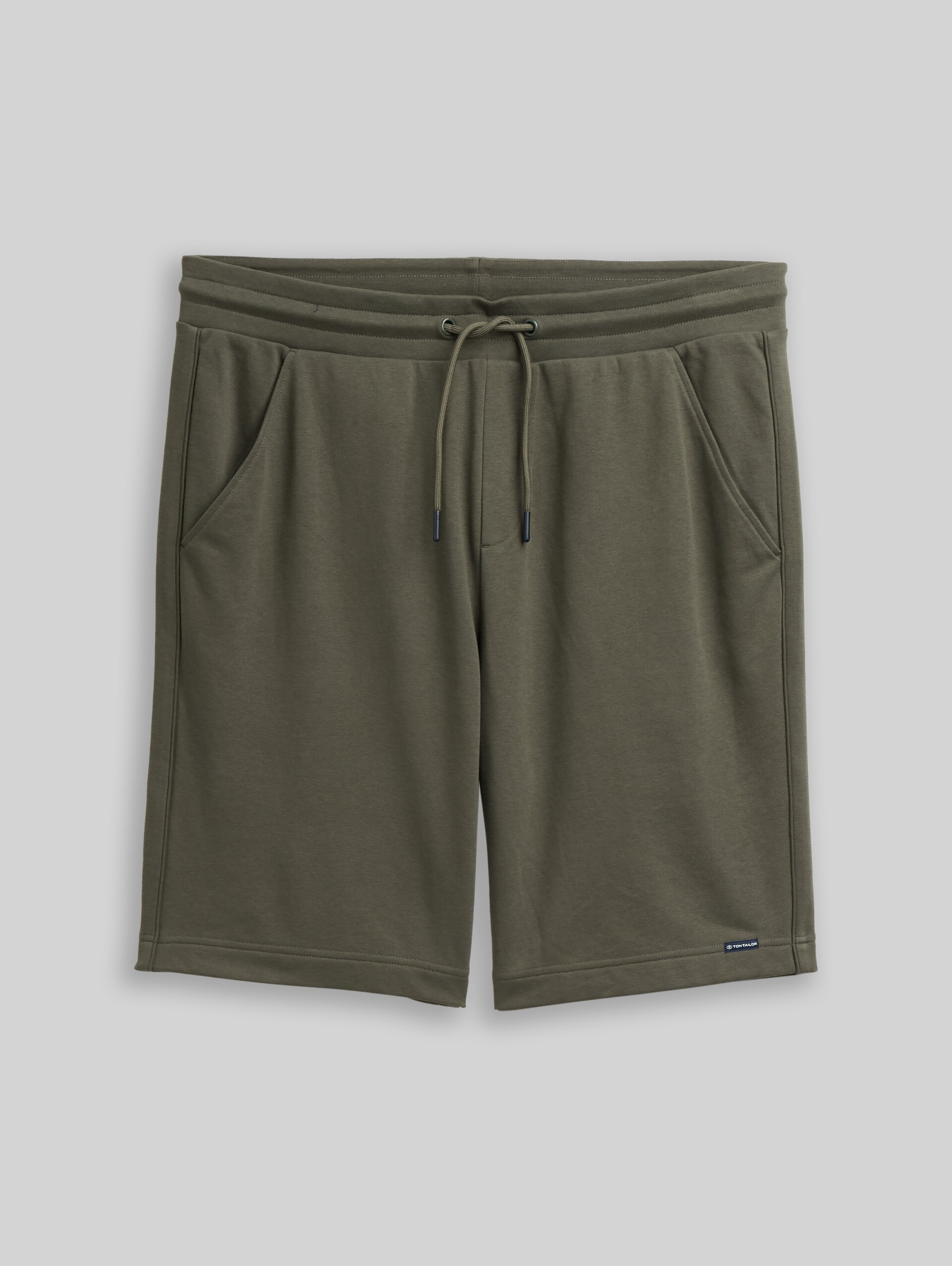 Basic Sweat-Shorts - deep leaf green - Vorder-Produkt-Ansicht