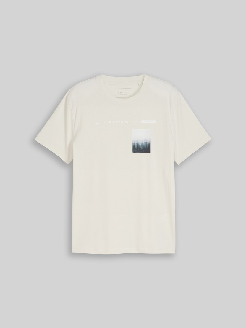 T-shirt with a photo print by Denim Male, greyish white