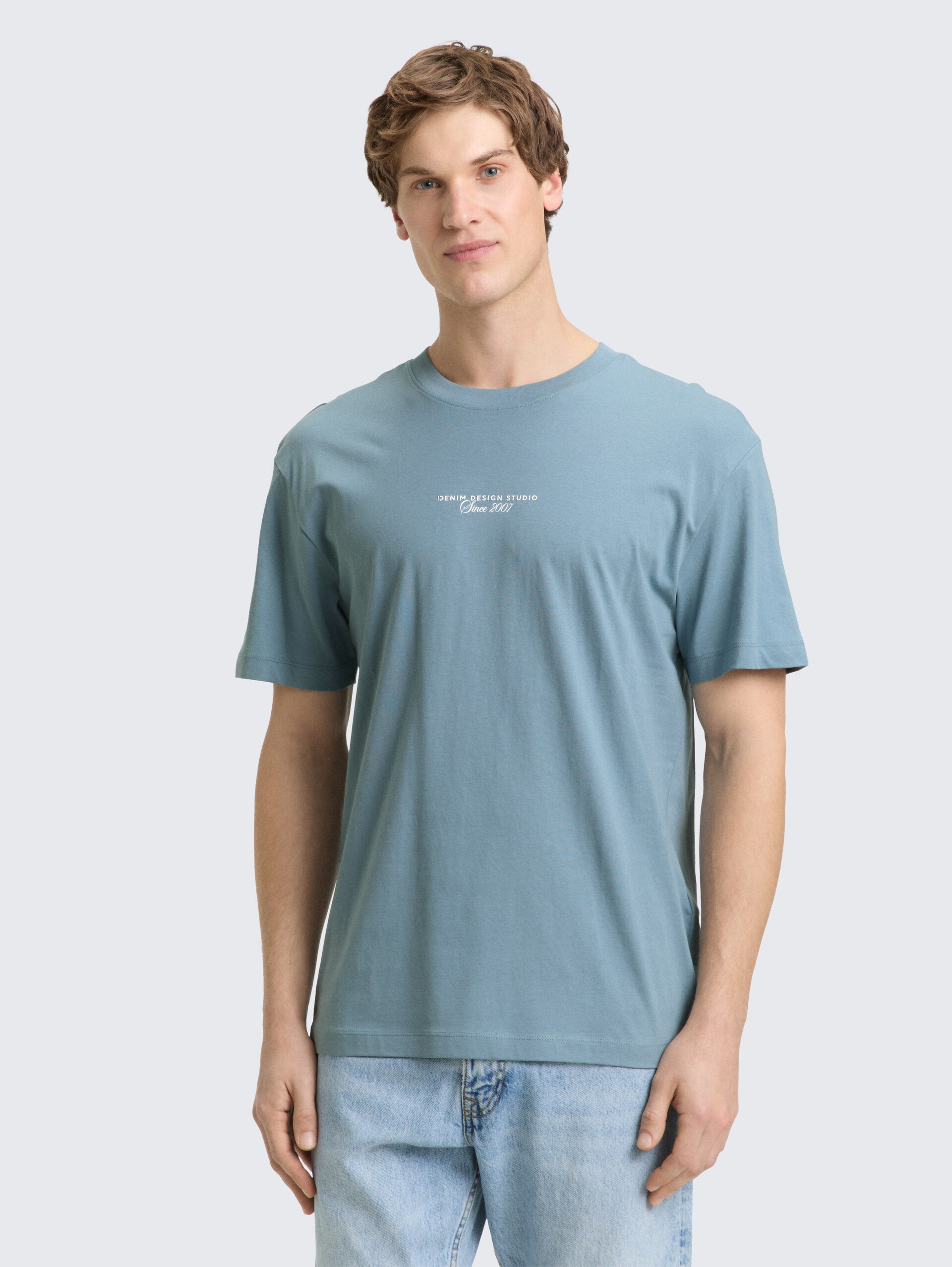 Relaxed Fit T-Shirt mit Rückenprint - citadel blue - Ausschnitt Model-Vorderansicht