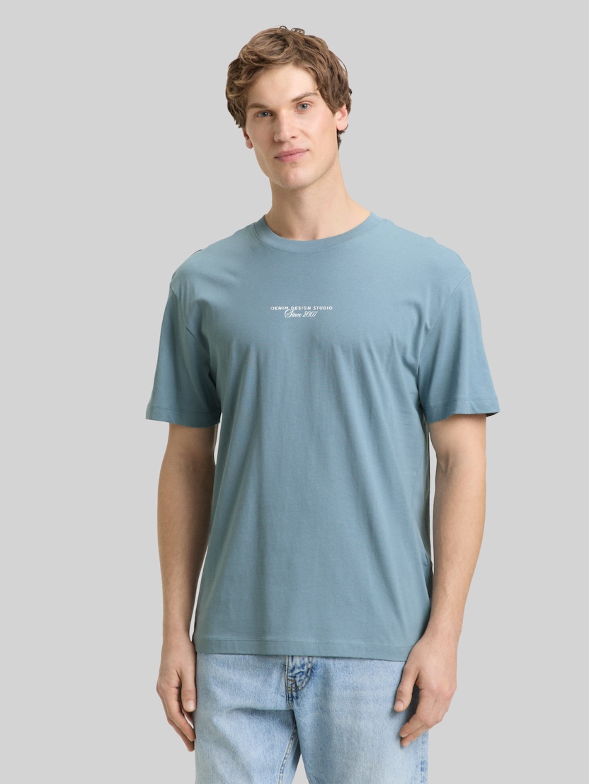 Relaxed Fit T-Shirt mit Rückenprint von Denim Male, citadel blue