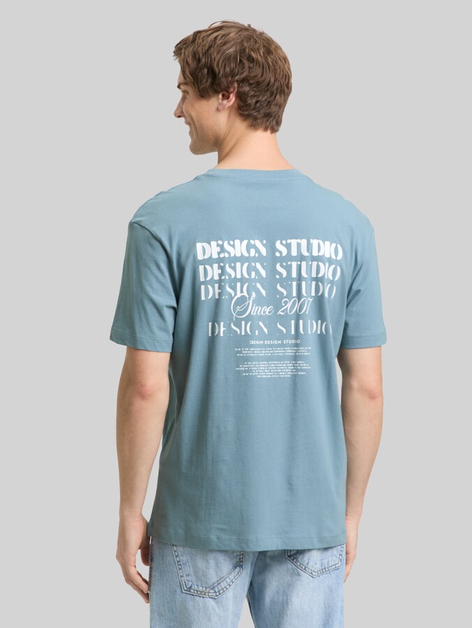 T-shirt coupe décontractée avec imprimé dans le dos par Denim Male, citadel blue