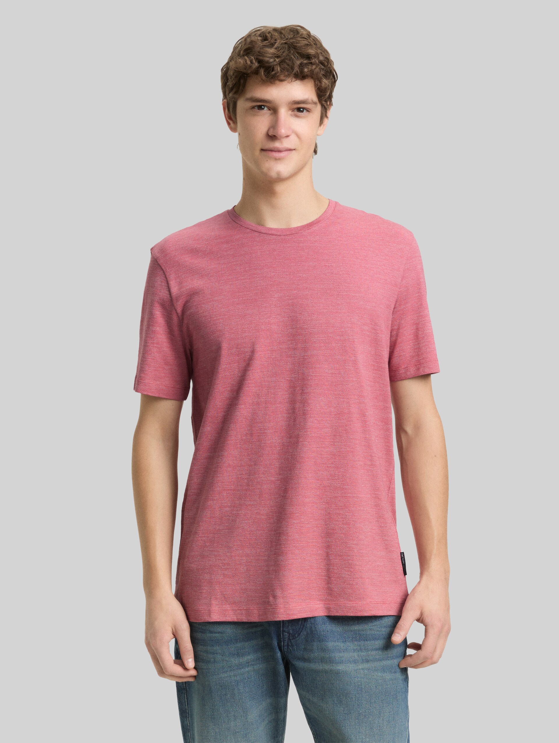 T-shirt in melange look - baroque rose melange - Neckline model front view