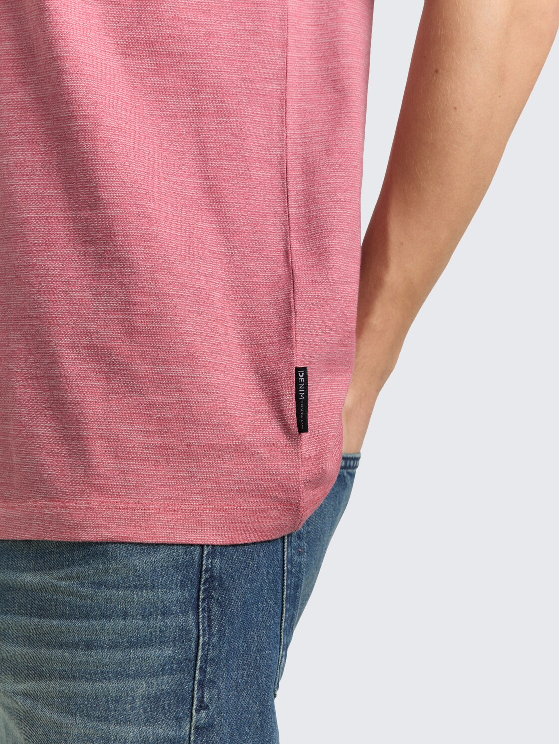 T-Shirt in Melange-Optik - baroque rose melange - Detail-Model-Ansicht