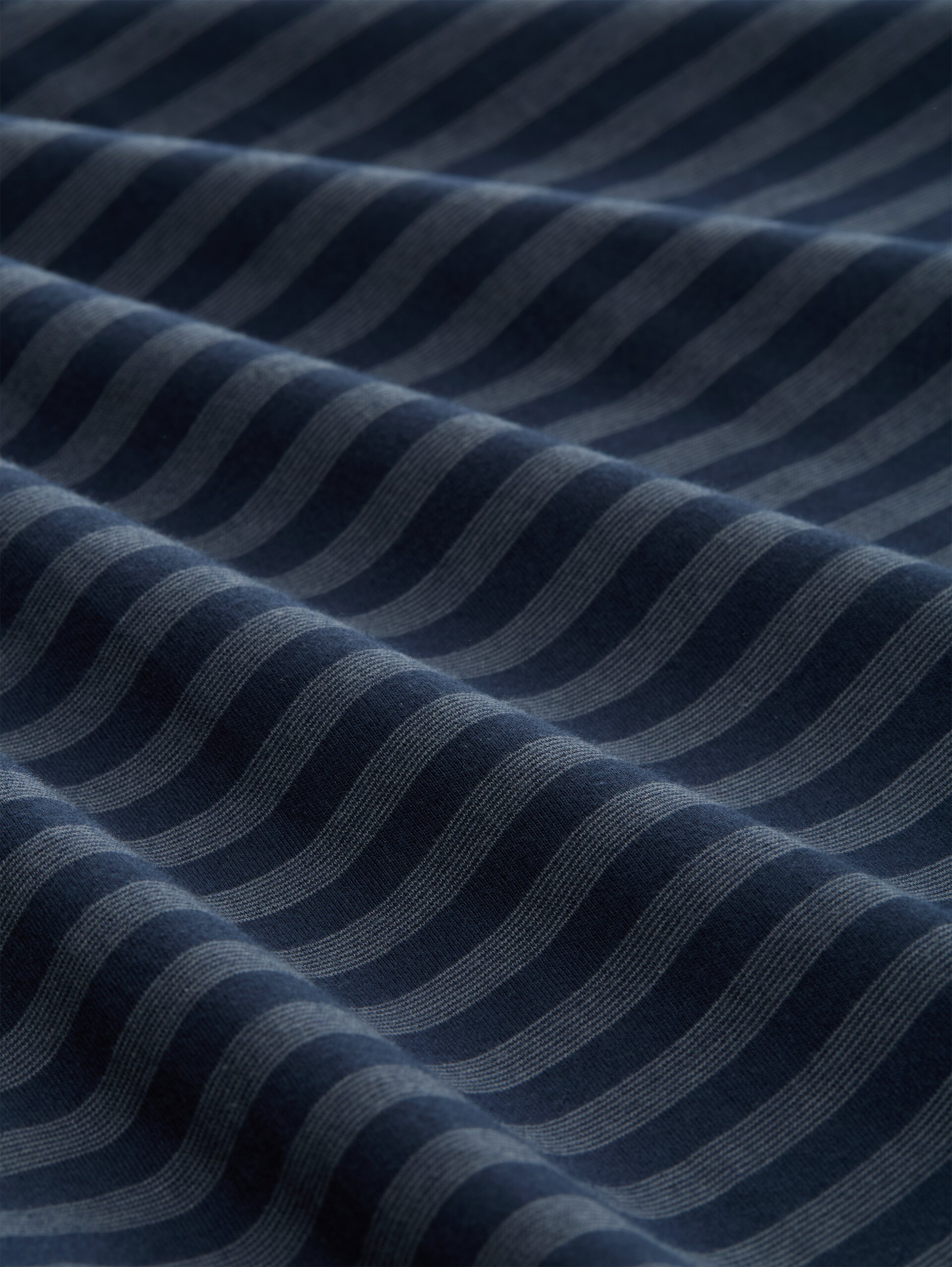 T-Shirt mit Streifenmuster - navy grey yd stripe - Material-Ansicht