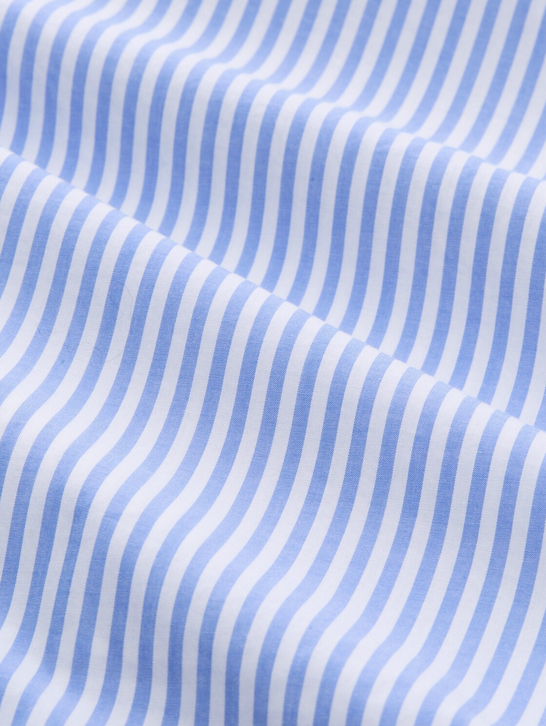 Boxy Fit Hemdbluse aus Baumwolle - blue white strripe - Material-Ansicht