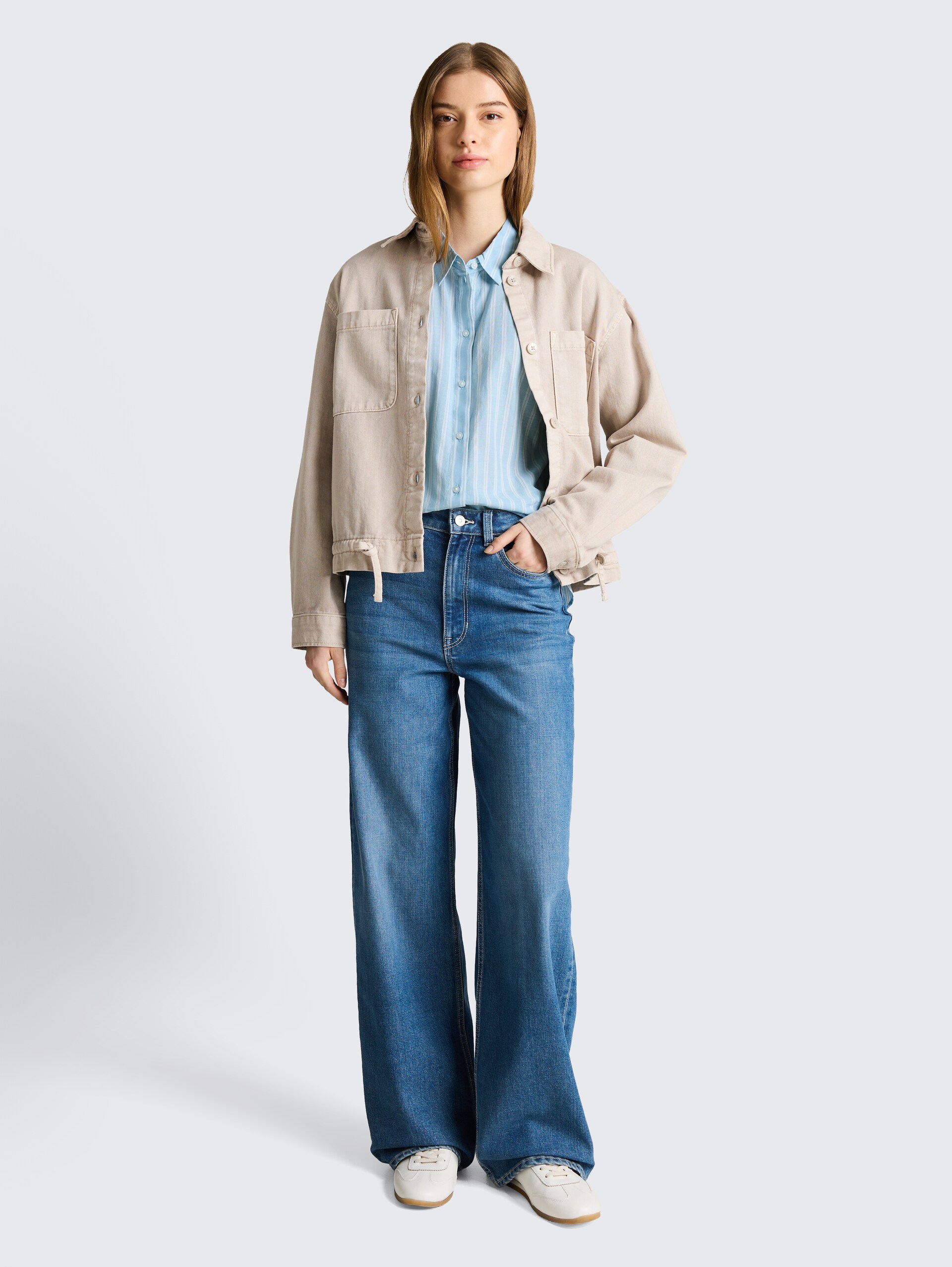 Bluse mit Streifenmuster - blue white stripe - Model-Vorderansicht