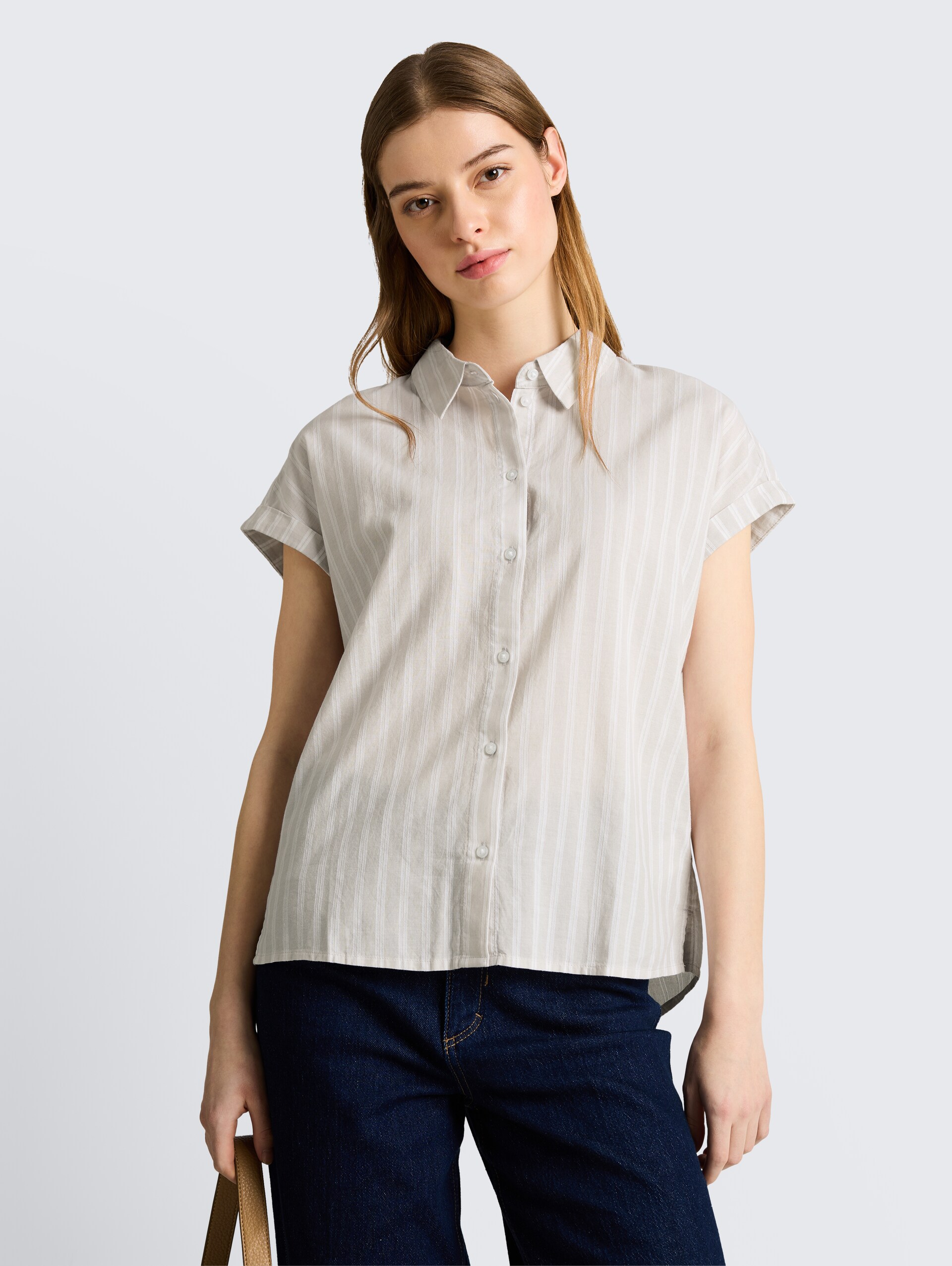 Bluse mit Streifenmuster - beige white stripe - Ausschnitt Model-Vorderansicht