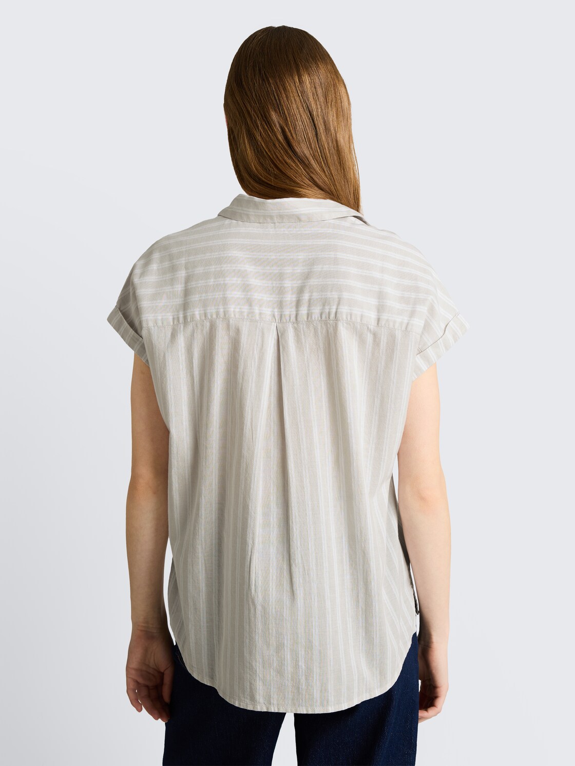 Bluse mit Streifenmuster - beige white stripe - Auschnitt Model-Rückansicht
