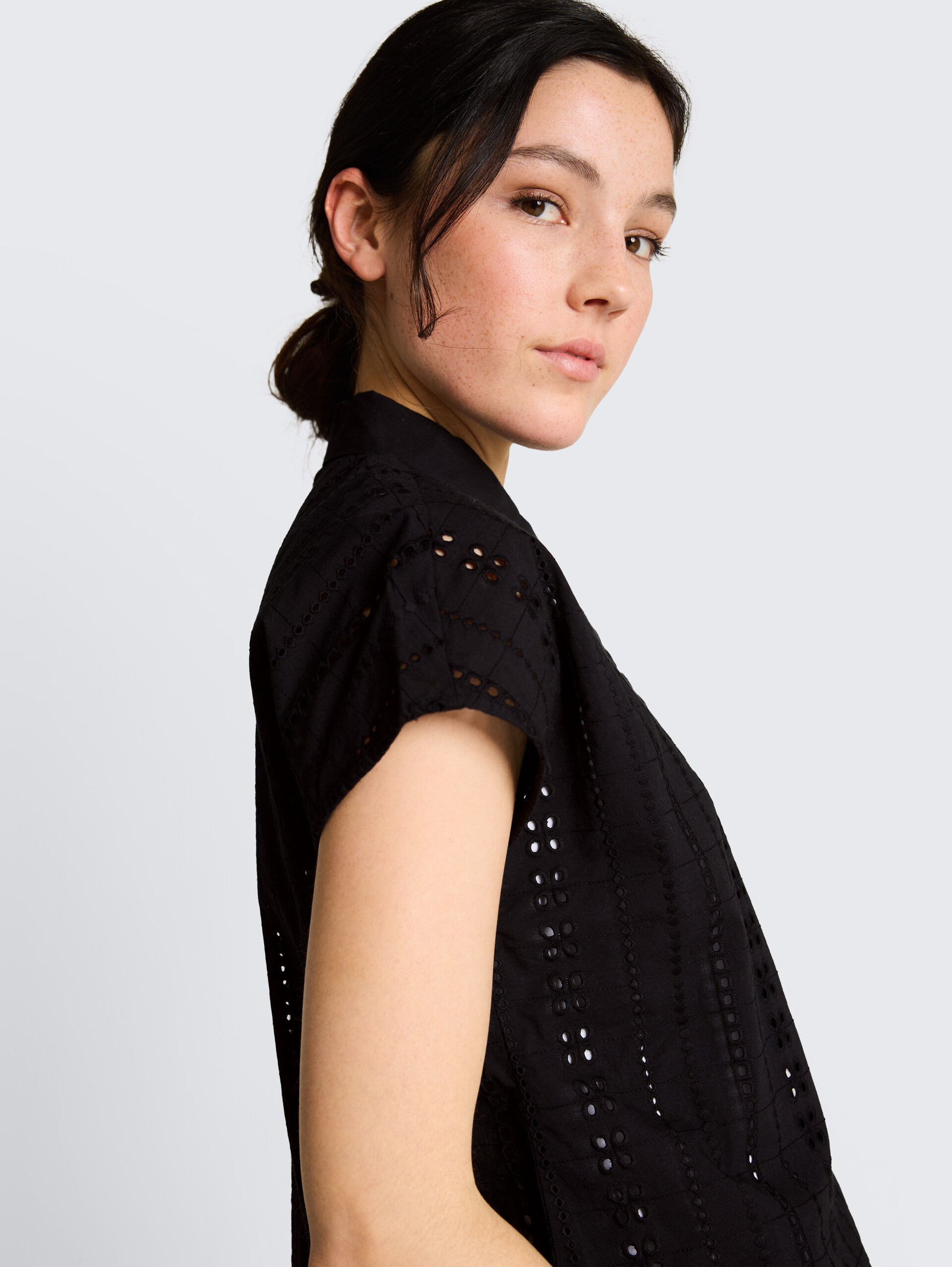 Blouse with eyelet embroidery - deep black - Detail model view