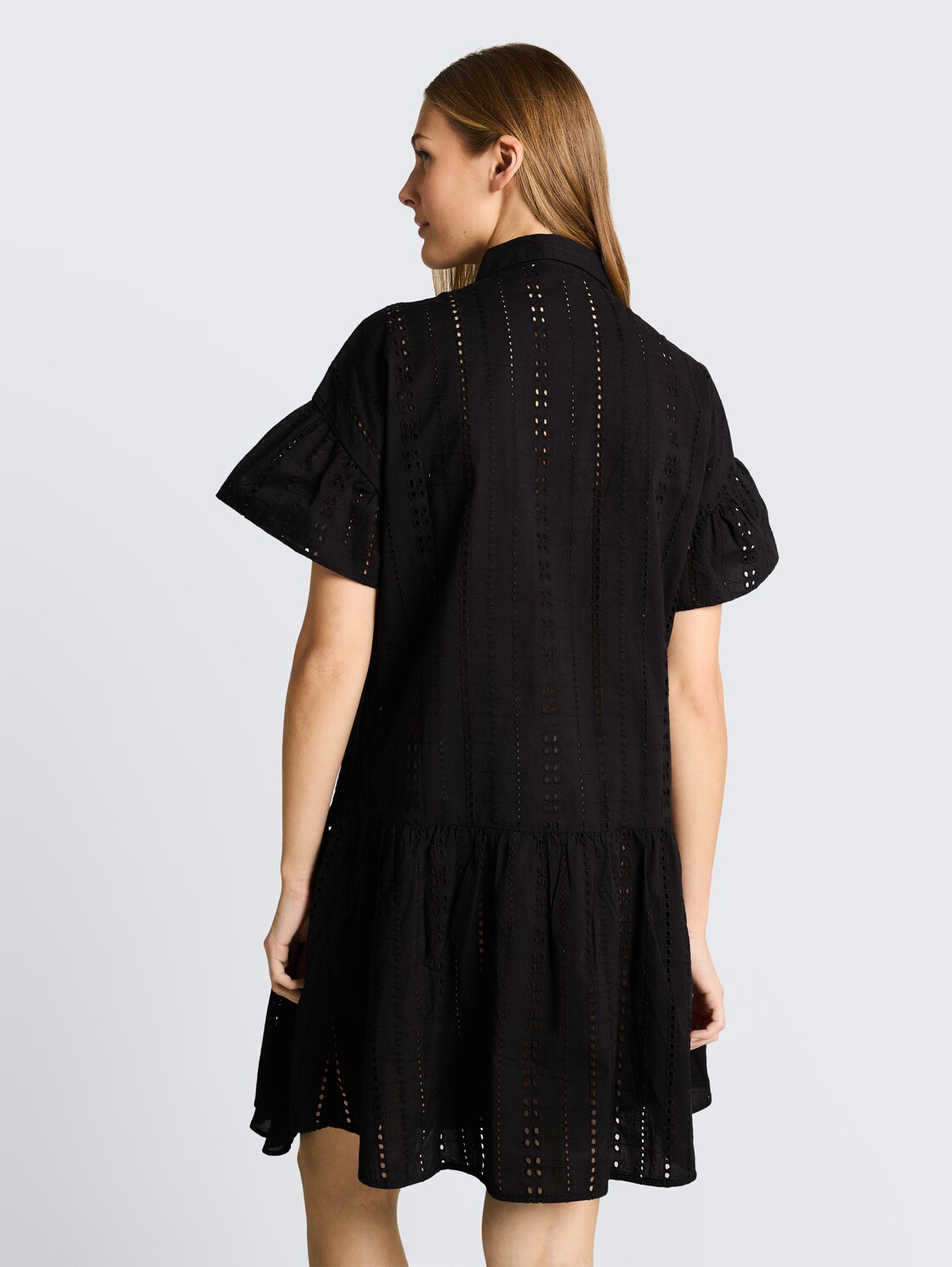 Mini-Kleid mit Lockstickerei - deep black - Model-Rückansicht