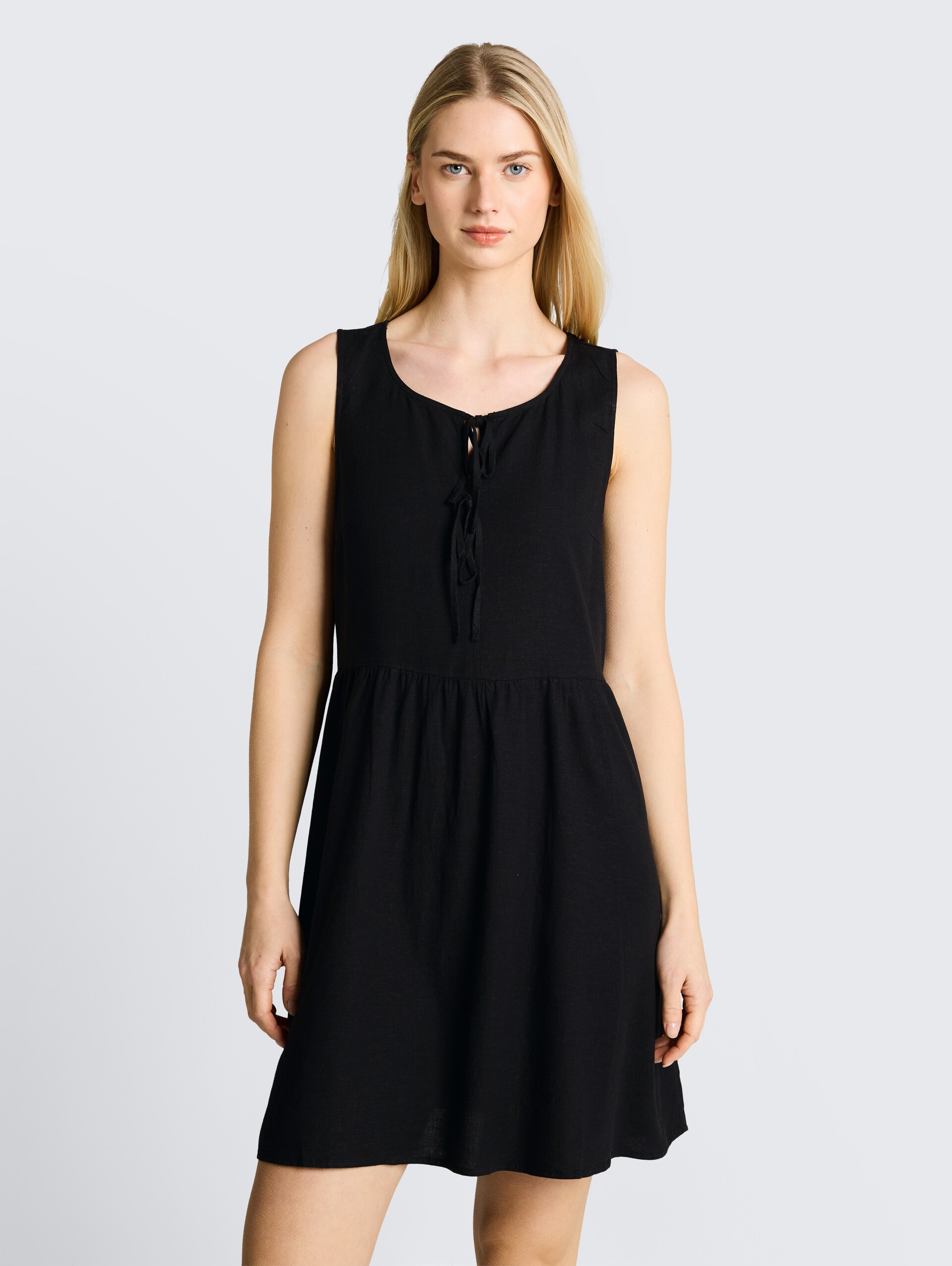 Mini-Kleid mit Leinenanteil - deep black - Model-Vorderansicht