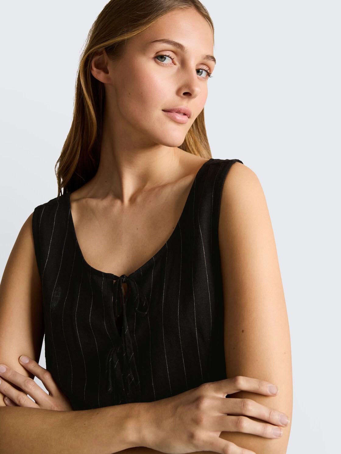 Jumpsuit with linen blend - black beige vertical stripe - Detail model view