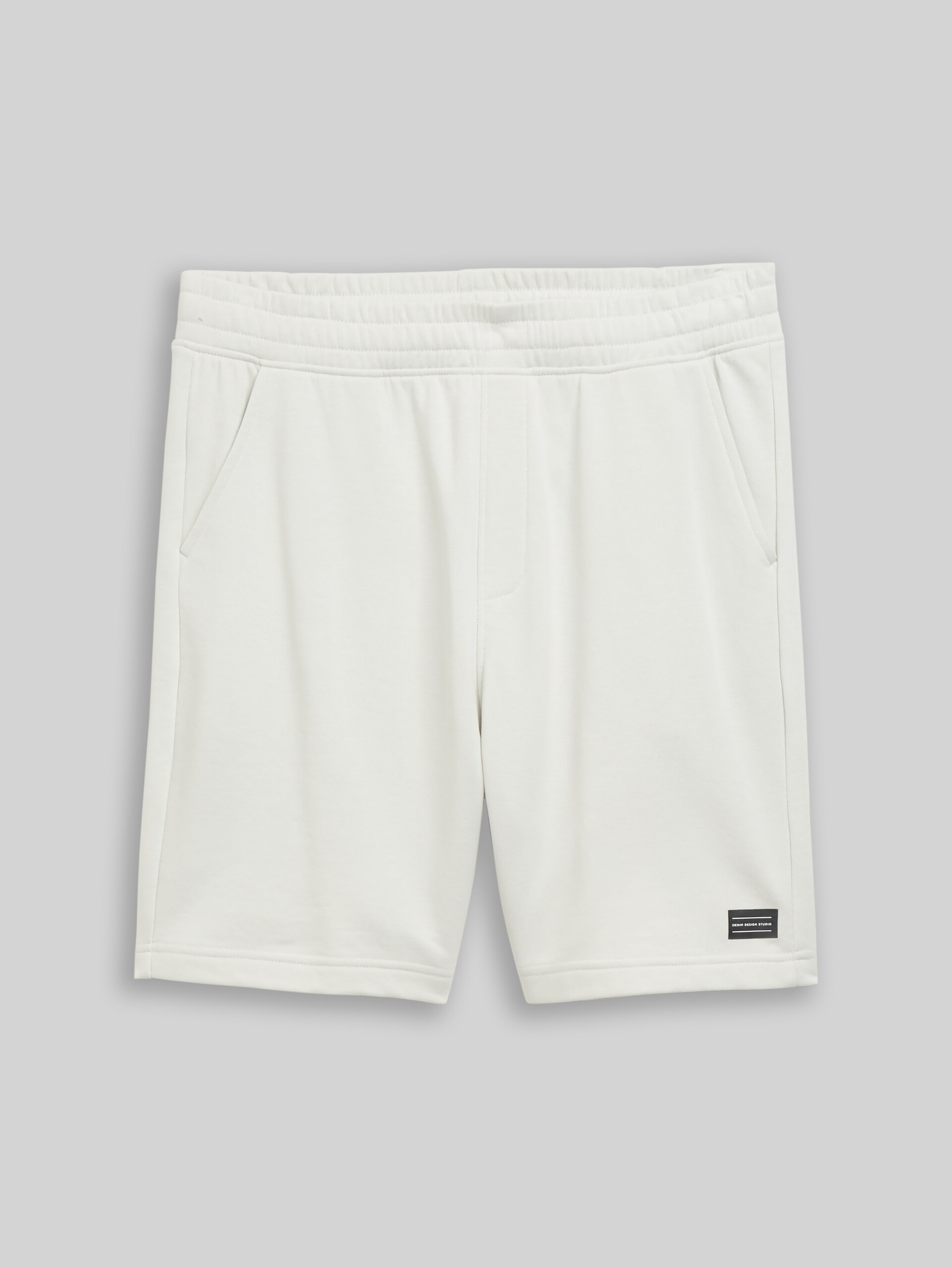 Relaxed Sweat-Shorts - frozen light mint - Vorder-Produkt-Ansicht