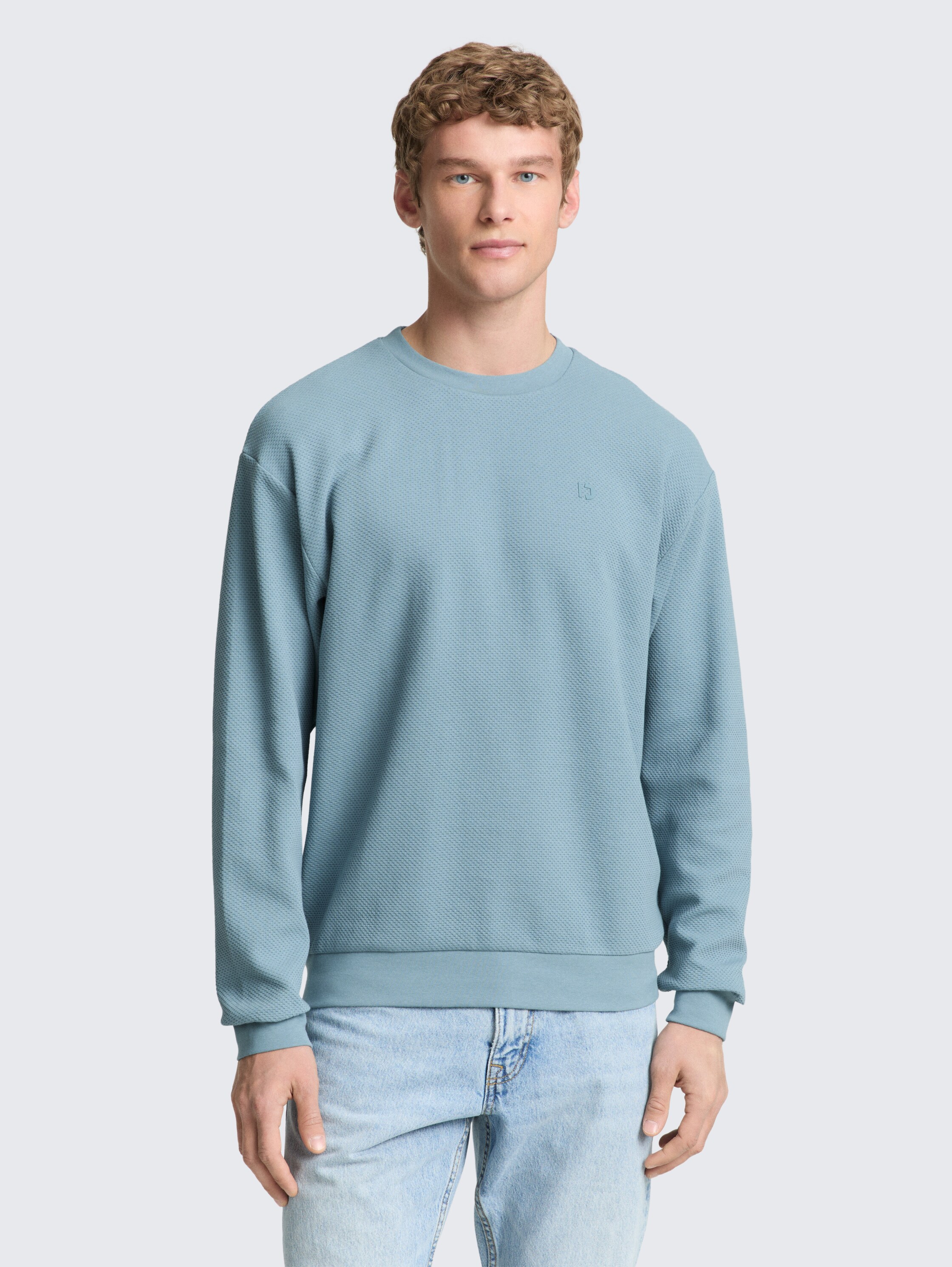 Sweatshirt aus Baumwolle - citadel blue - Ausschnitt Model-Vorderansicht