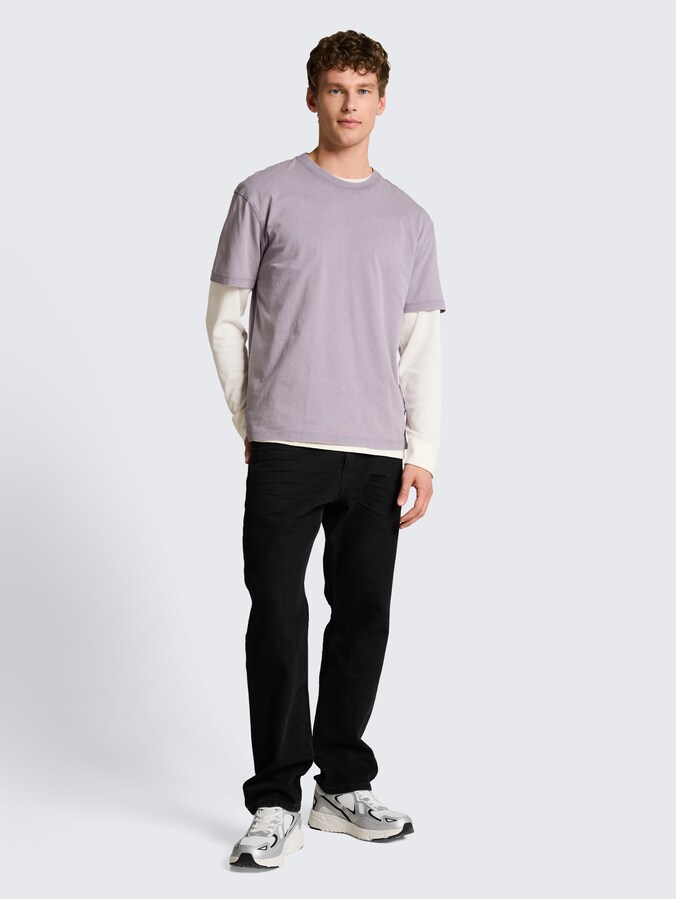 Relaxed Fit T-Shirt aus Baumwolle von Denim Male, soft lilac grey
