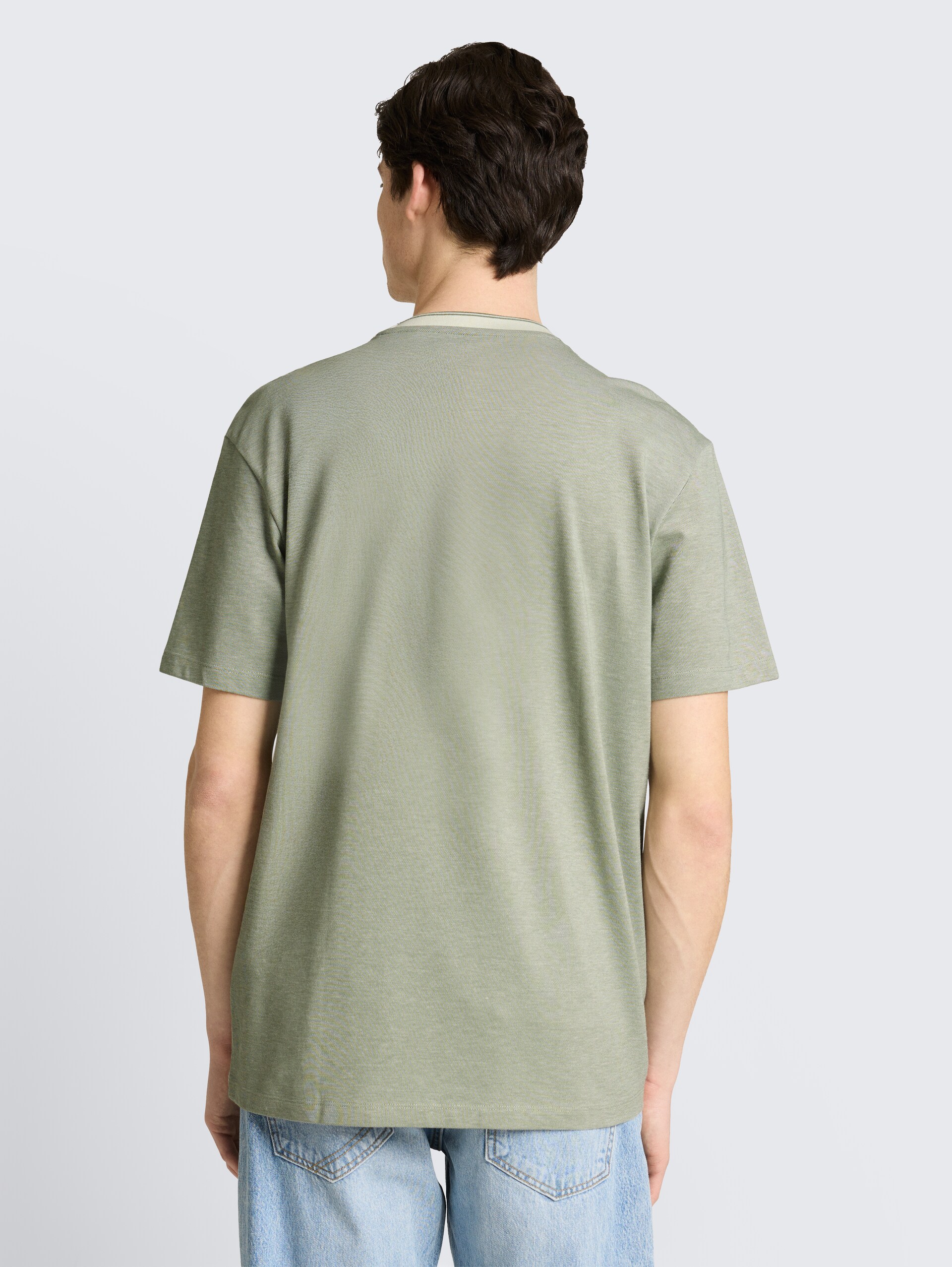 Relaxed Fit Piqué T-Shirt - mint sea spray two tone pique - Auschnitt Model-Rückansicht