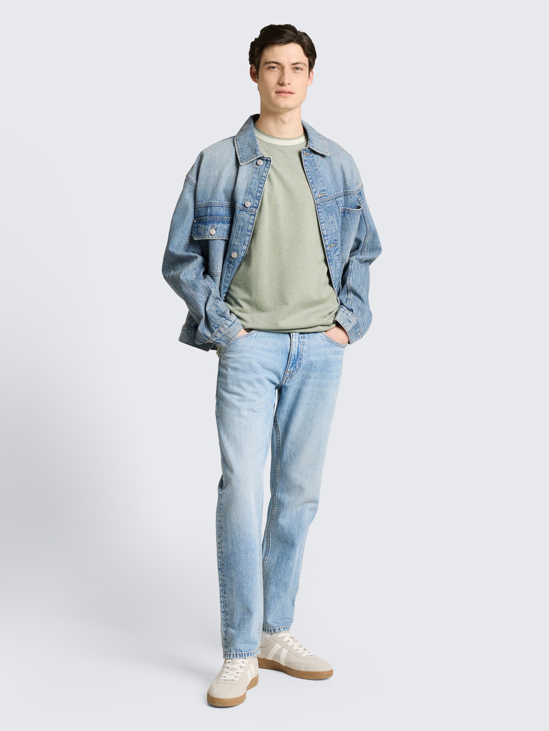 Relaxed Fit Piqué T-Shirt - mint sea spray two tone pique - Model-Vorderansicht