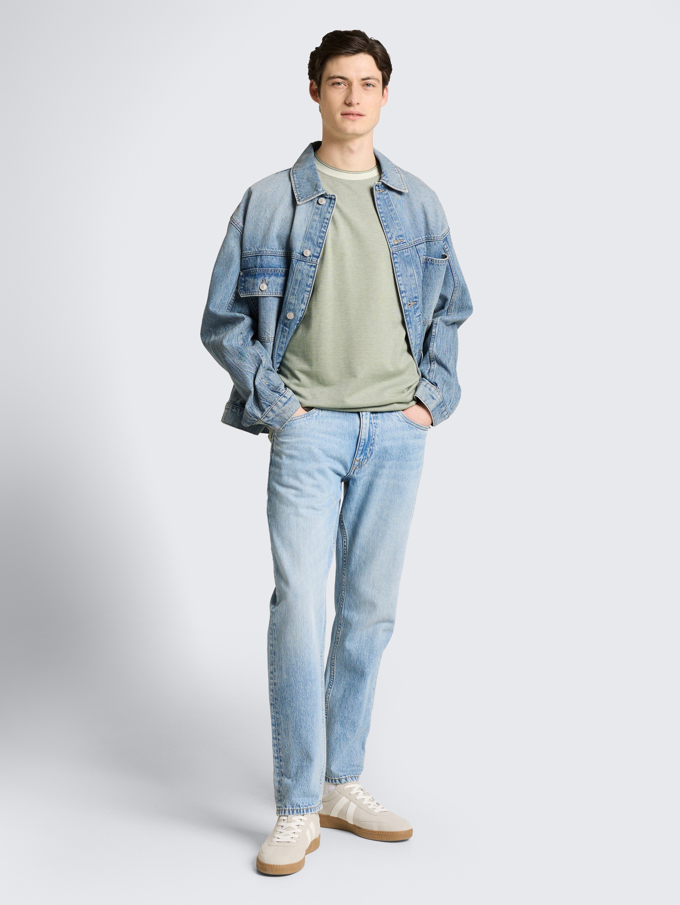 Relaxed Fit Piqué T-Shirt - mint sea spray two tone pique - Model-Vorderansicht