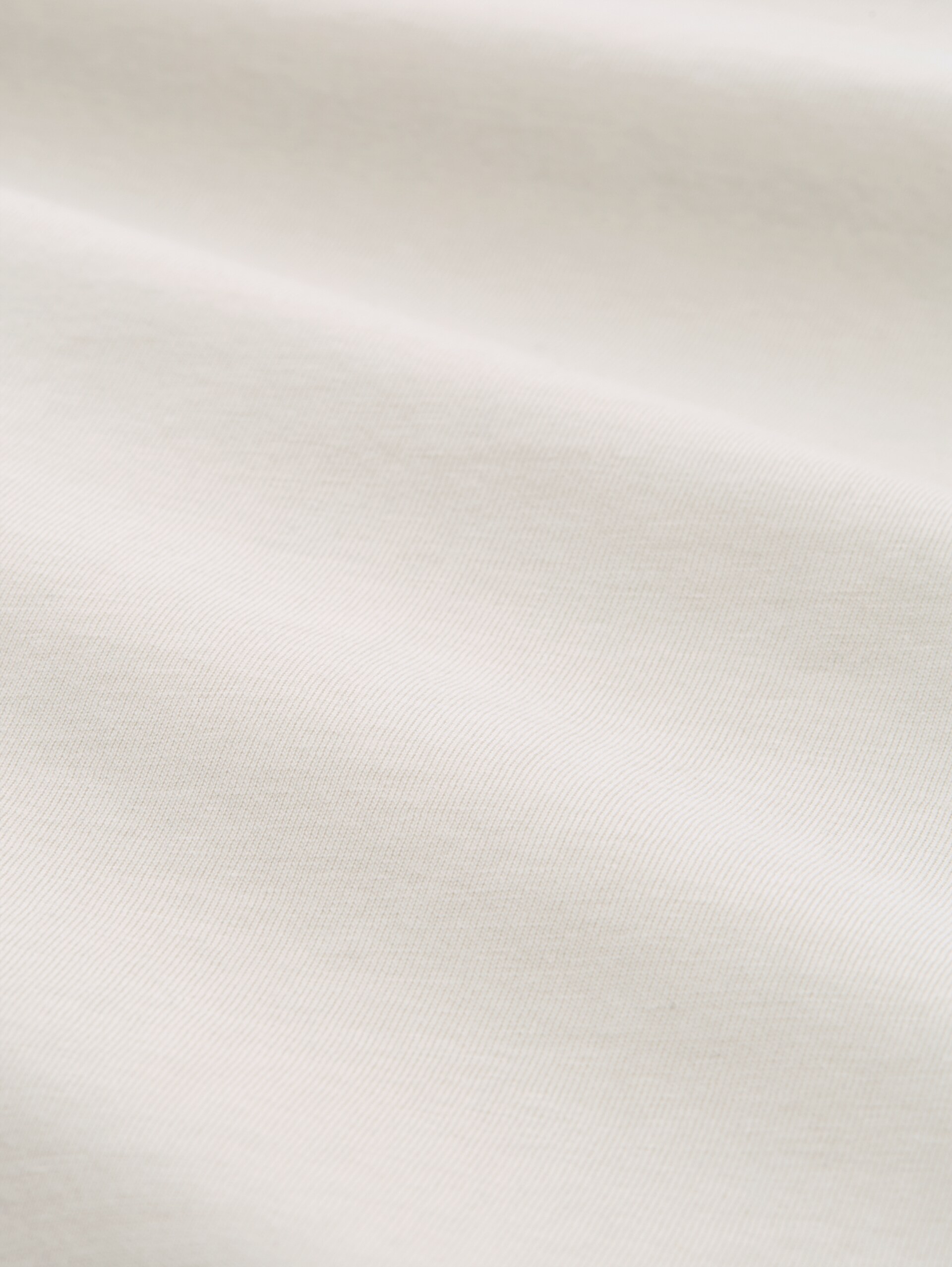 Relaxed Fit T-Shirt mit Brusttasche - greyish white - Material-Ansicht