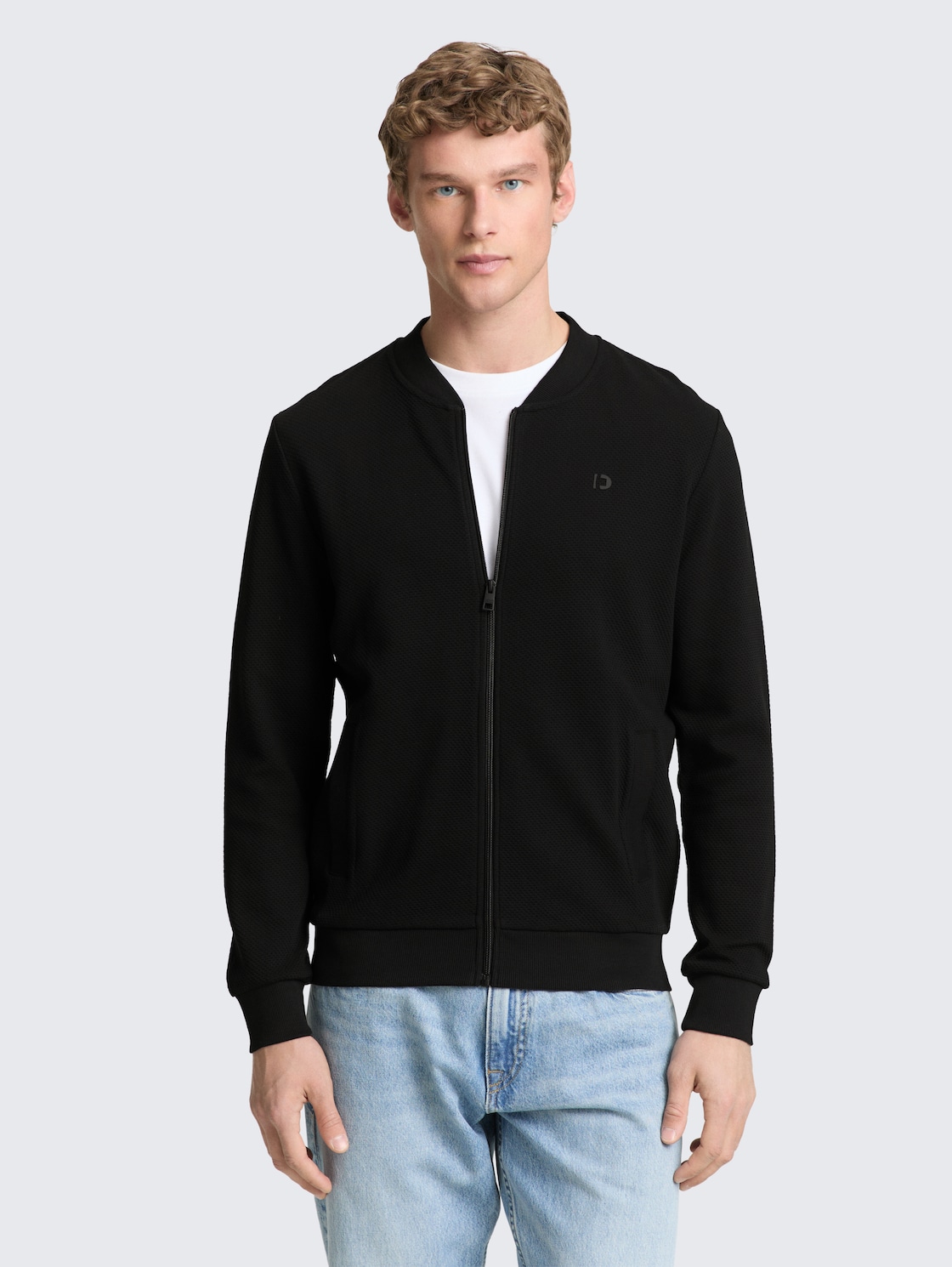 Bomberjacke aus Baumwolle - Black - Ausschnitt Model-Vorderansicht