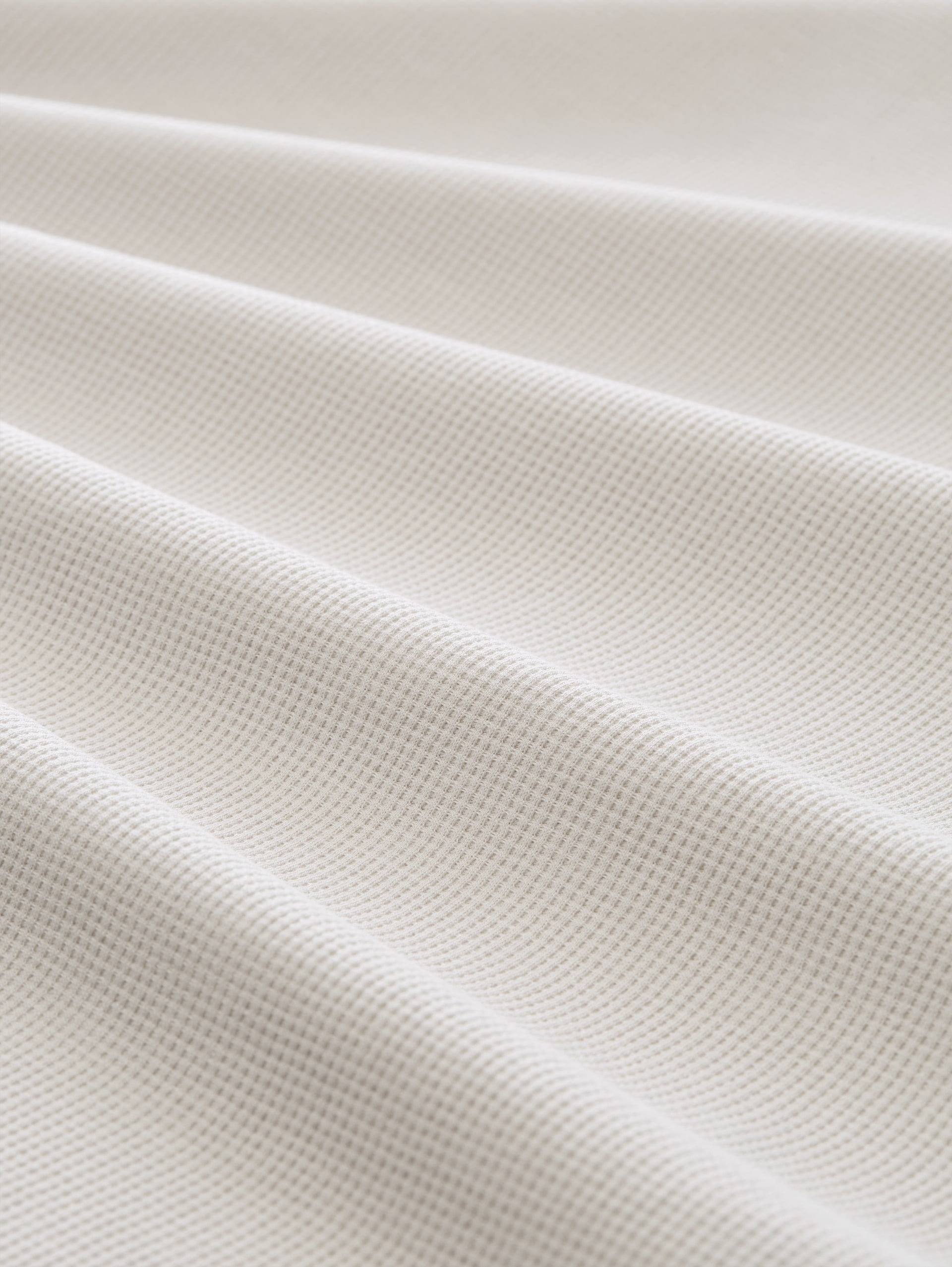 T-Shirt mit Waffelstruktur - clouds grey - Material-Ansicht