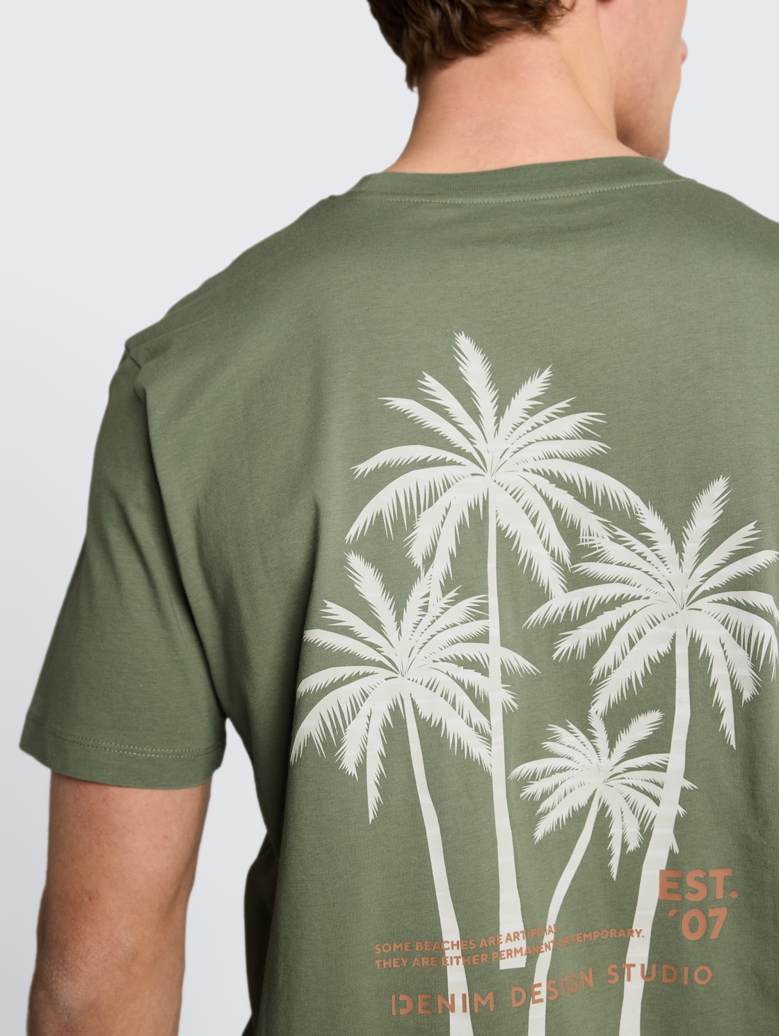 T-Shirt mit Rückenprint - Sea Spray - Detail-Model-Ansicht