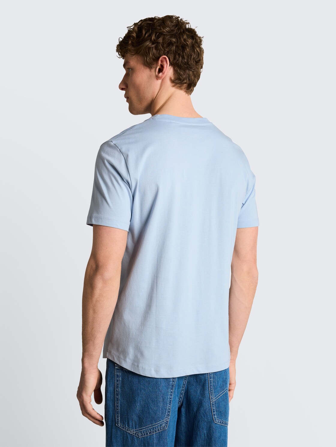 T-Shirt mit Print - smart light blue - Auschnitt Model-Rückansicht
