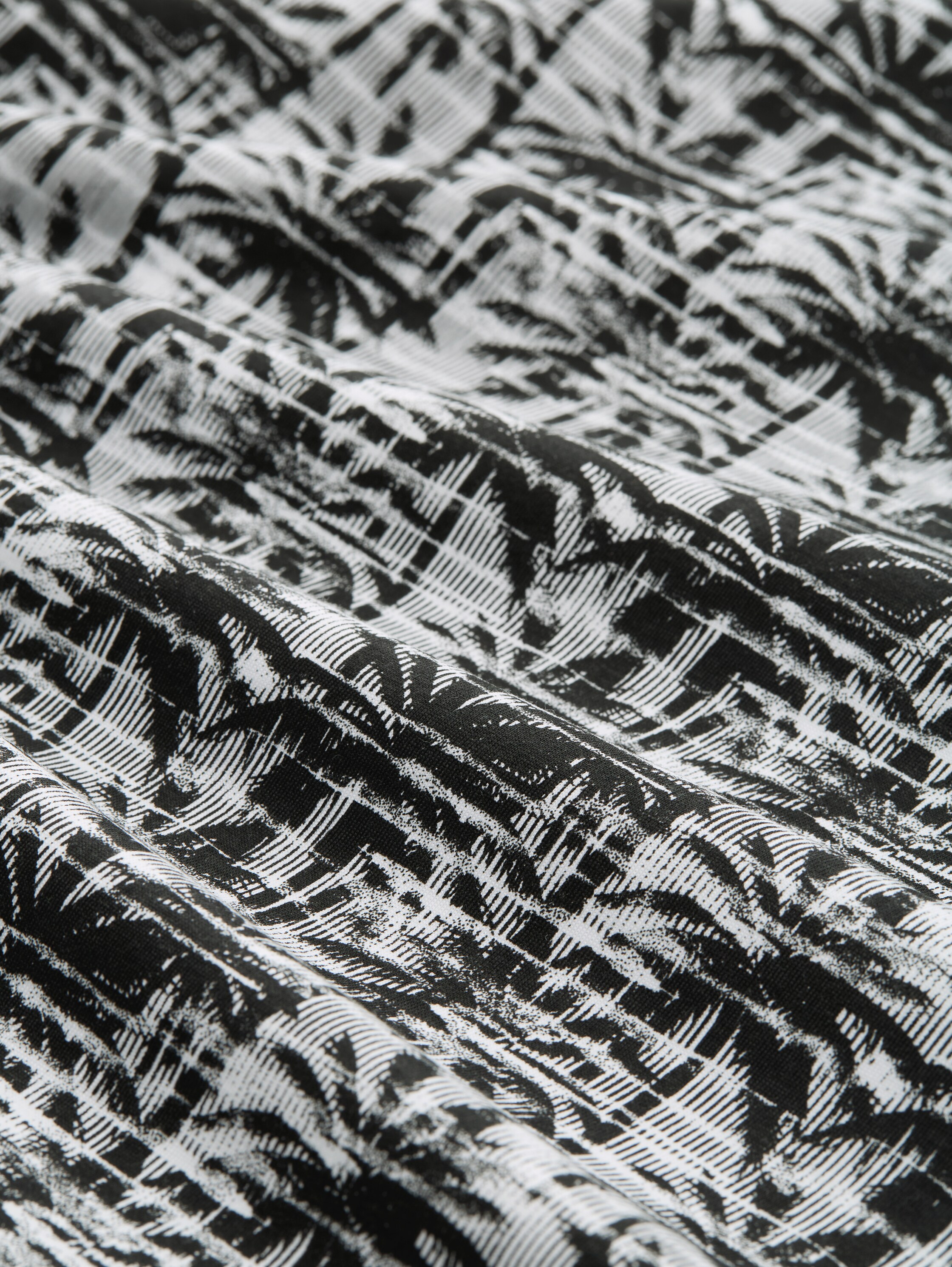 T-Shirt mit Palmenprint - black_white_stripy_palm_print - 