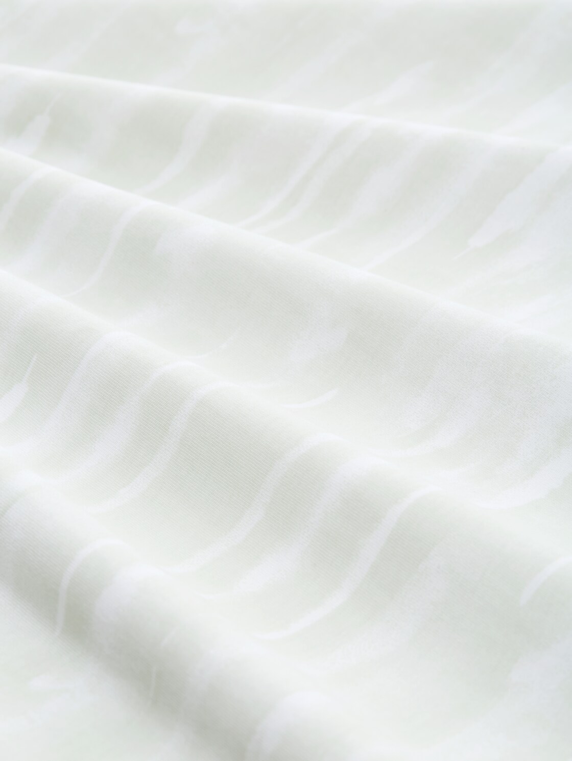 Relaxed Fit T-Shirt mit Muster - light mint white watery stripe - Material-Ansicht